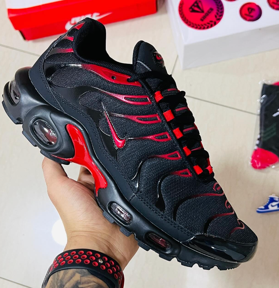 NIKE TN