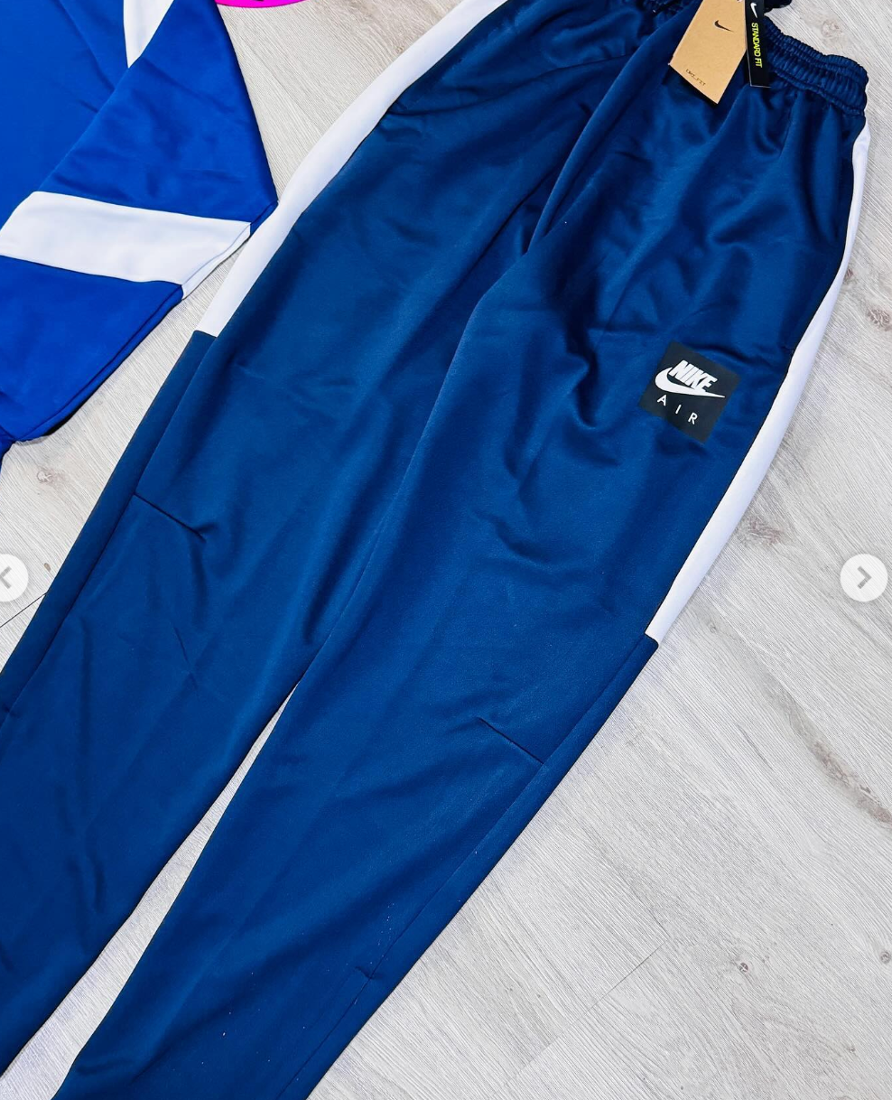 BUZO NIKE