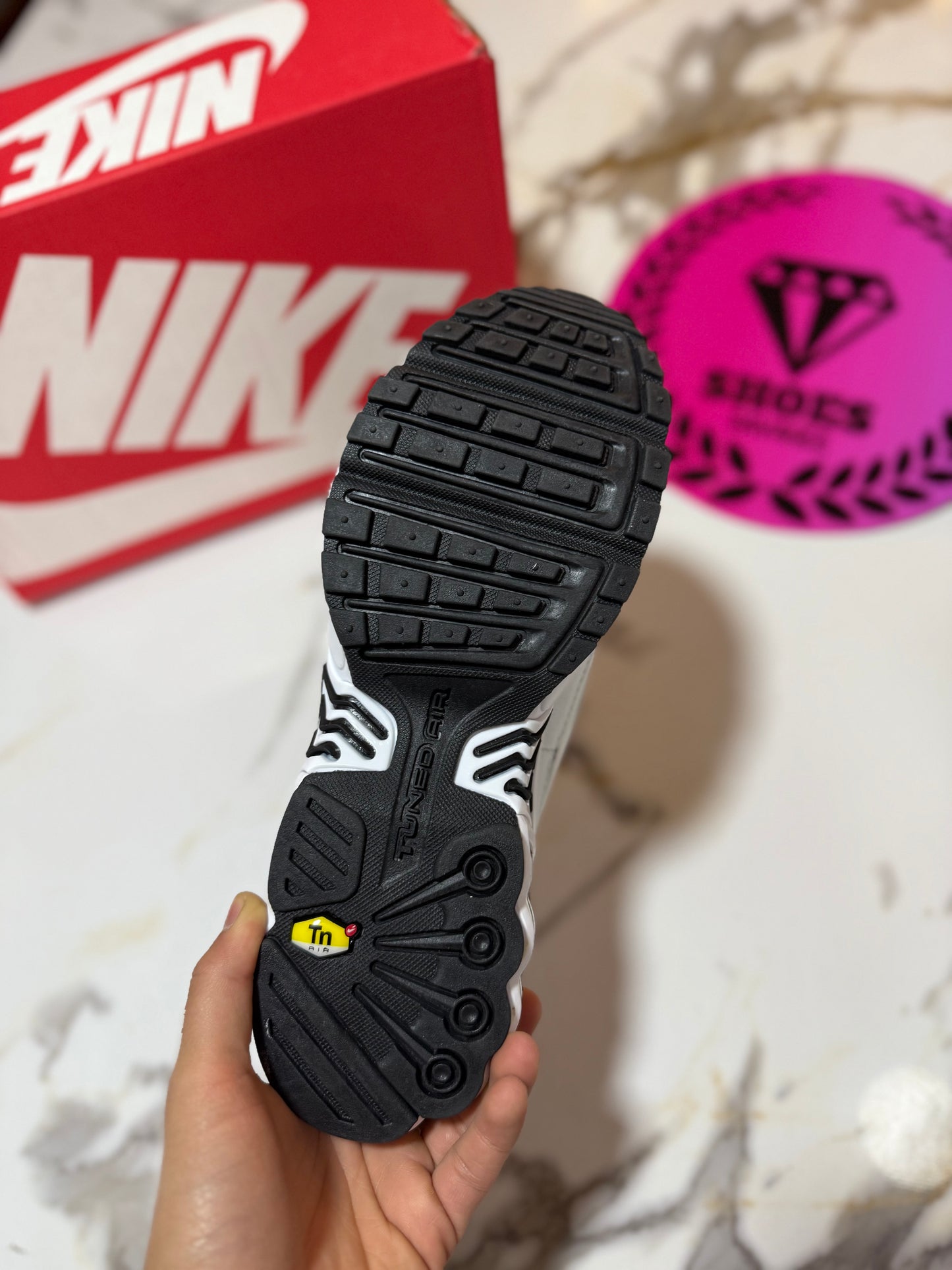 NIKE TN PLUS 3