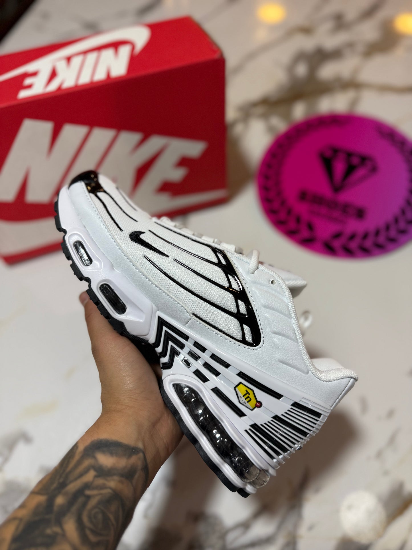 NIKE TN PLUS 3