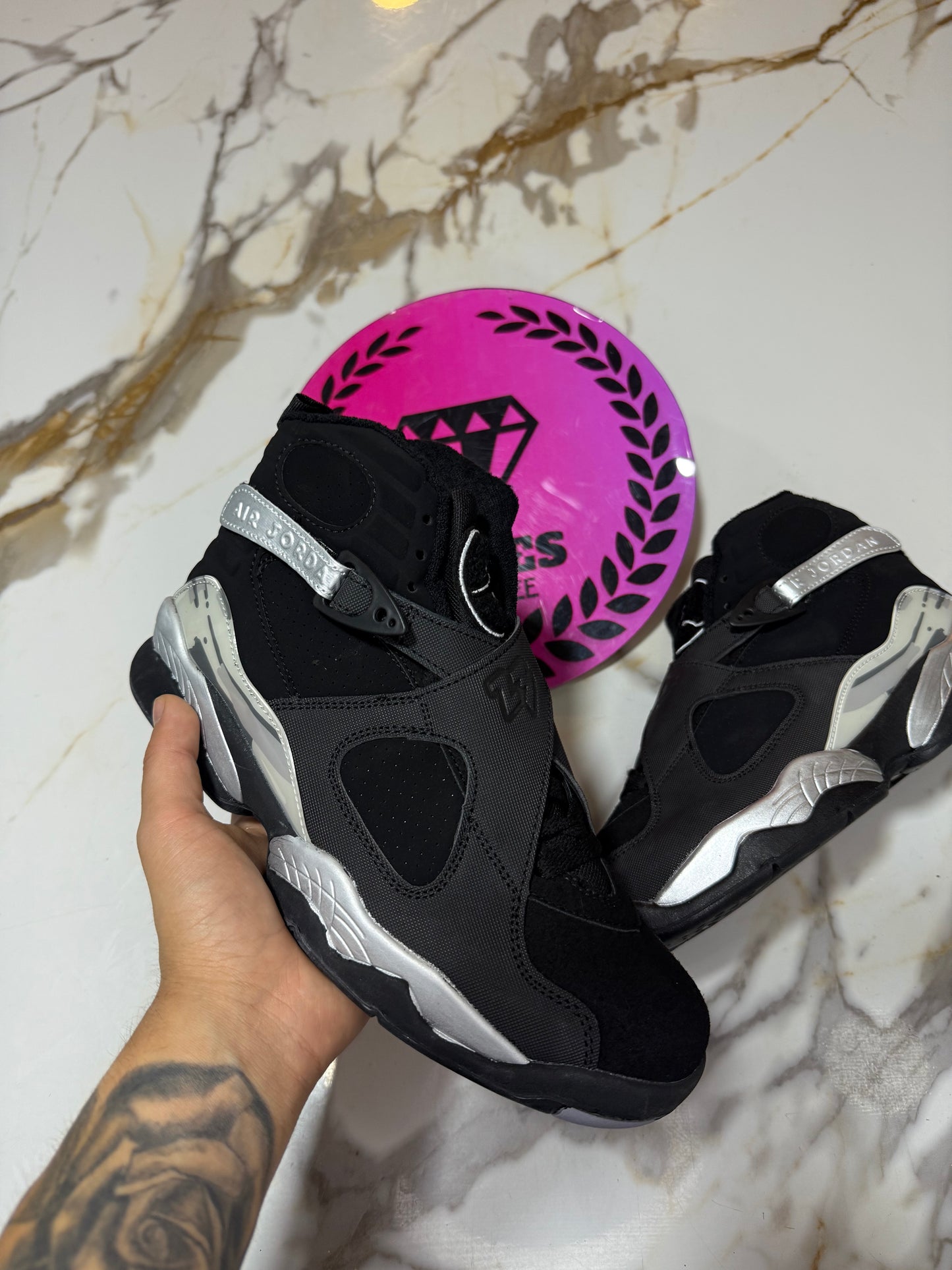 JORDAN RETRO 8