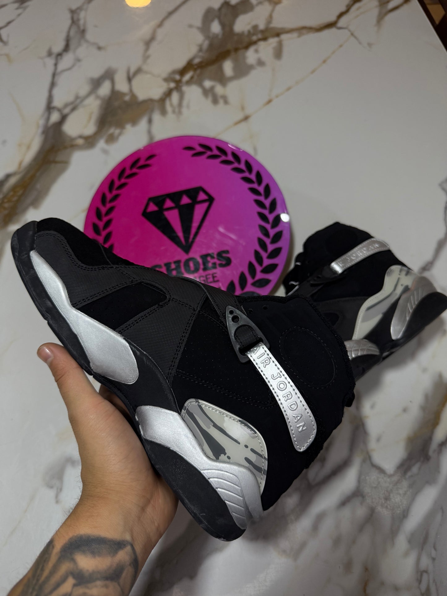 JORDAN RETRO 8