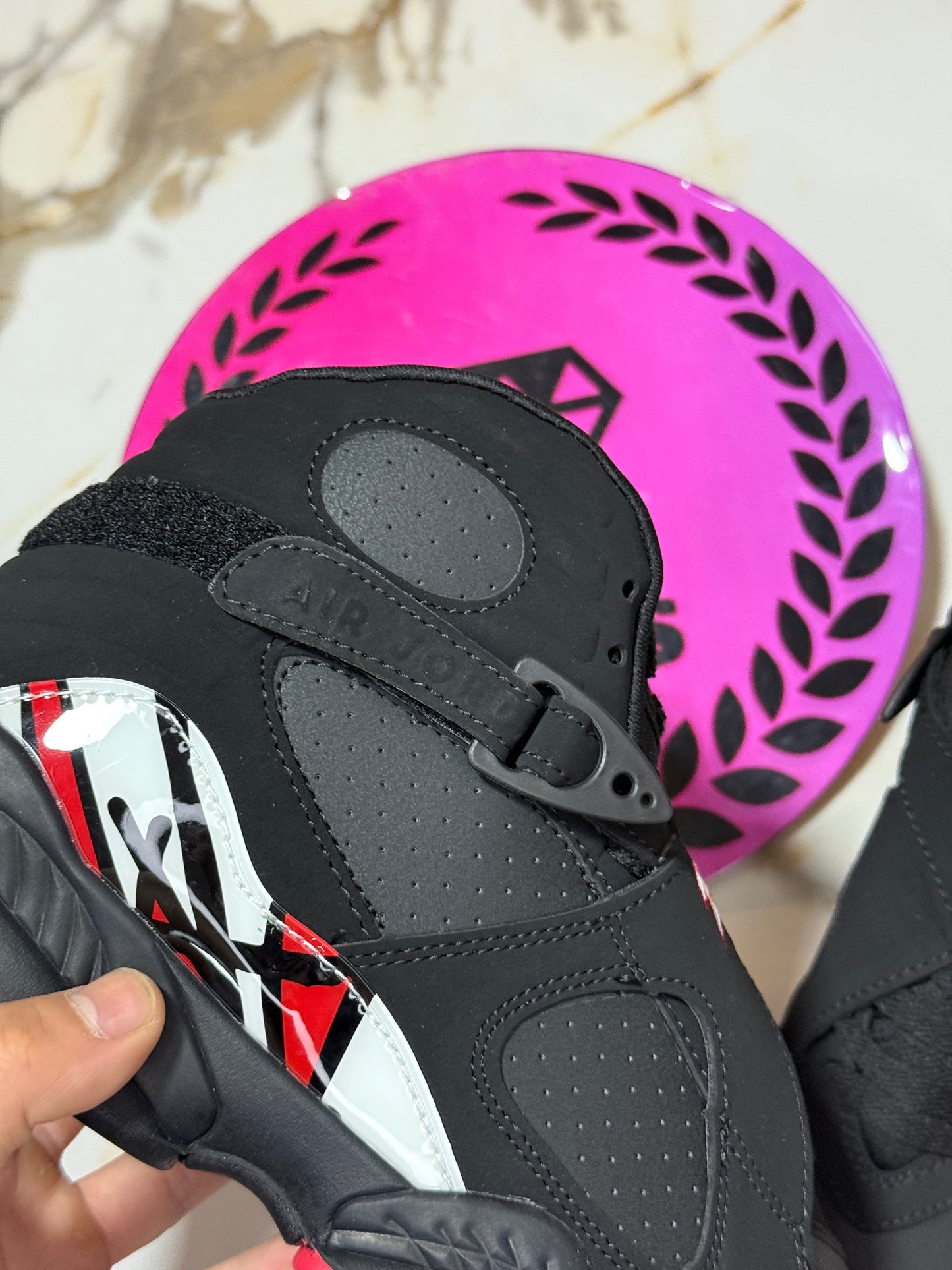 JORDAN RETRO 8