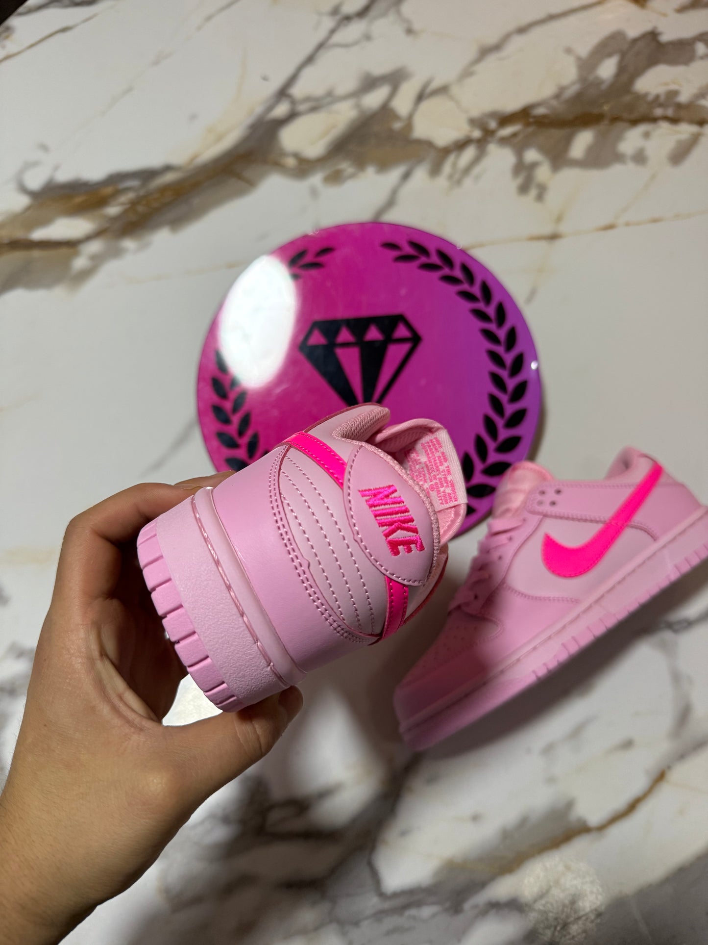 NIKE DUNK