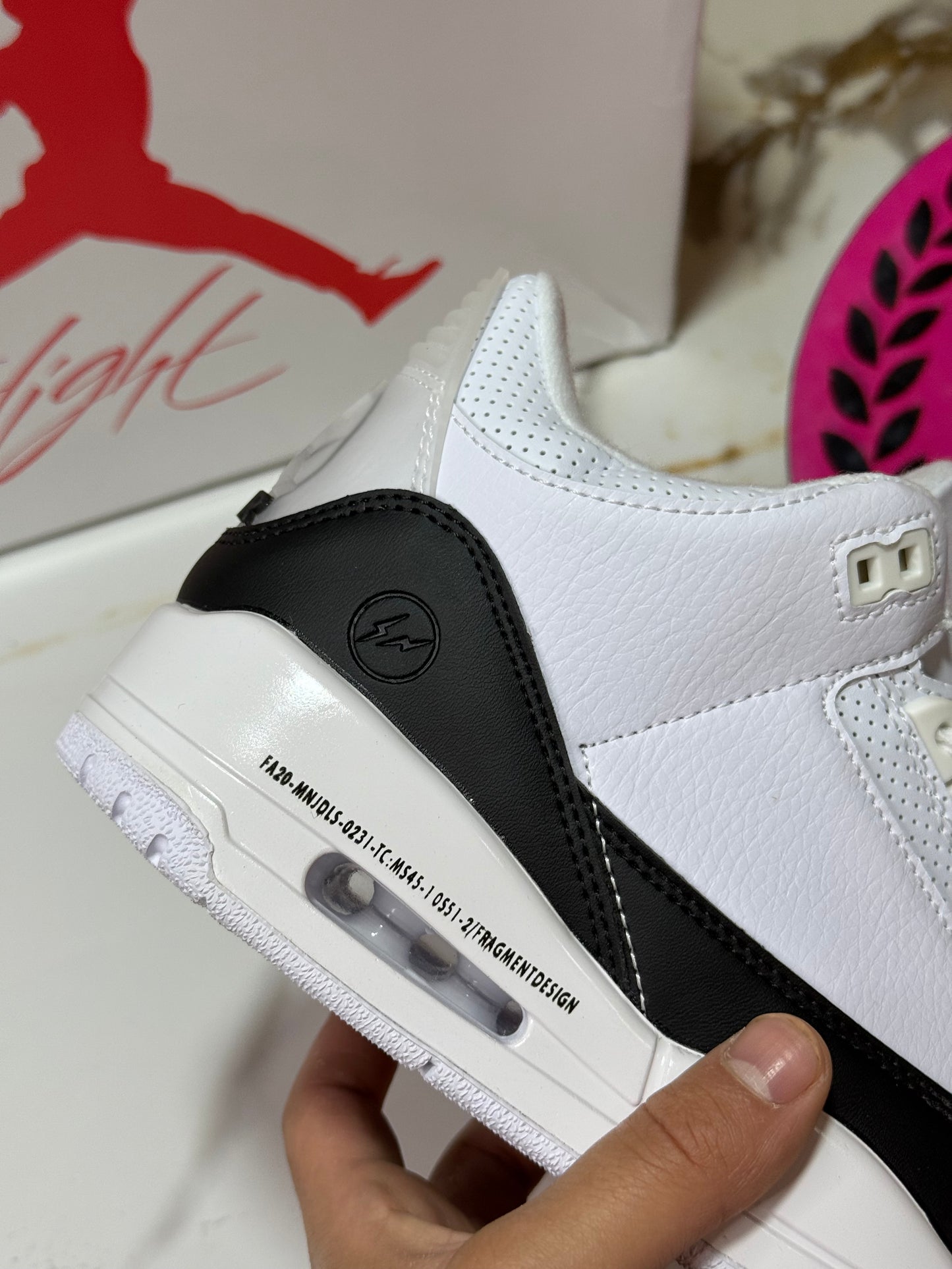 JORDAN RETRO 3
