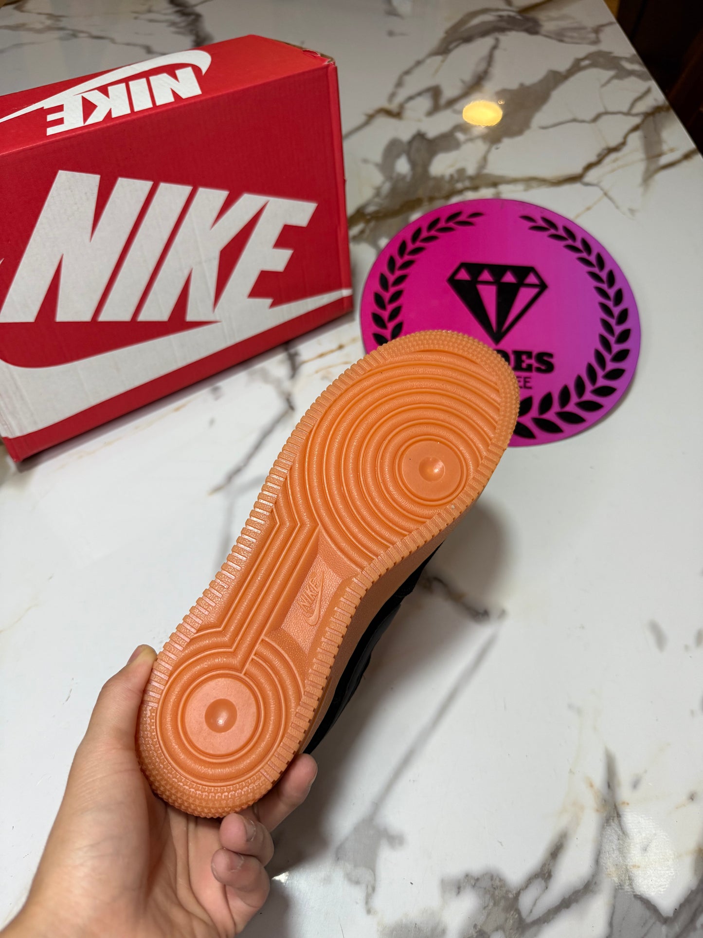 NIKE AIR FORCE ONE