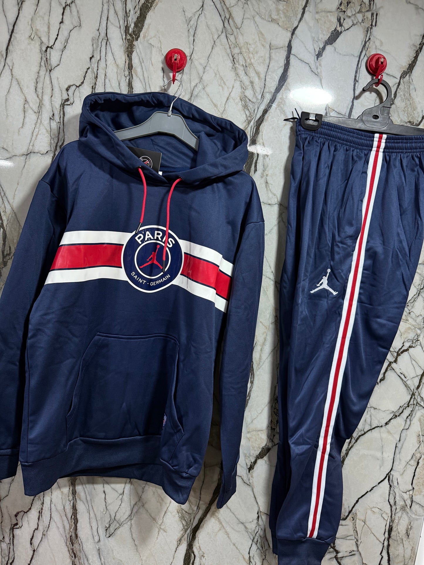 BUZO PARIS