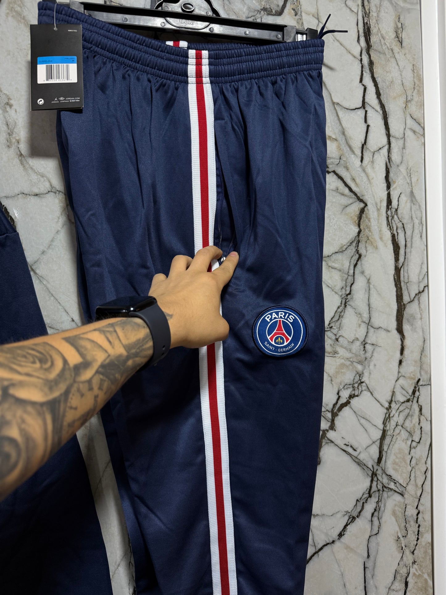 BUZO PARIS