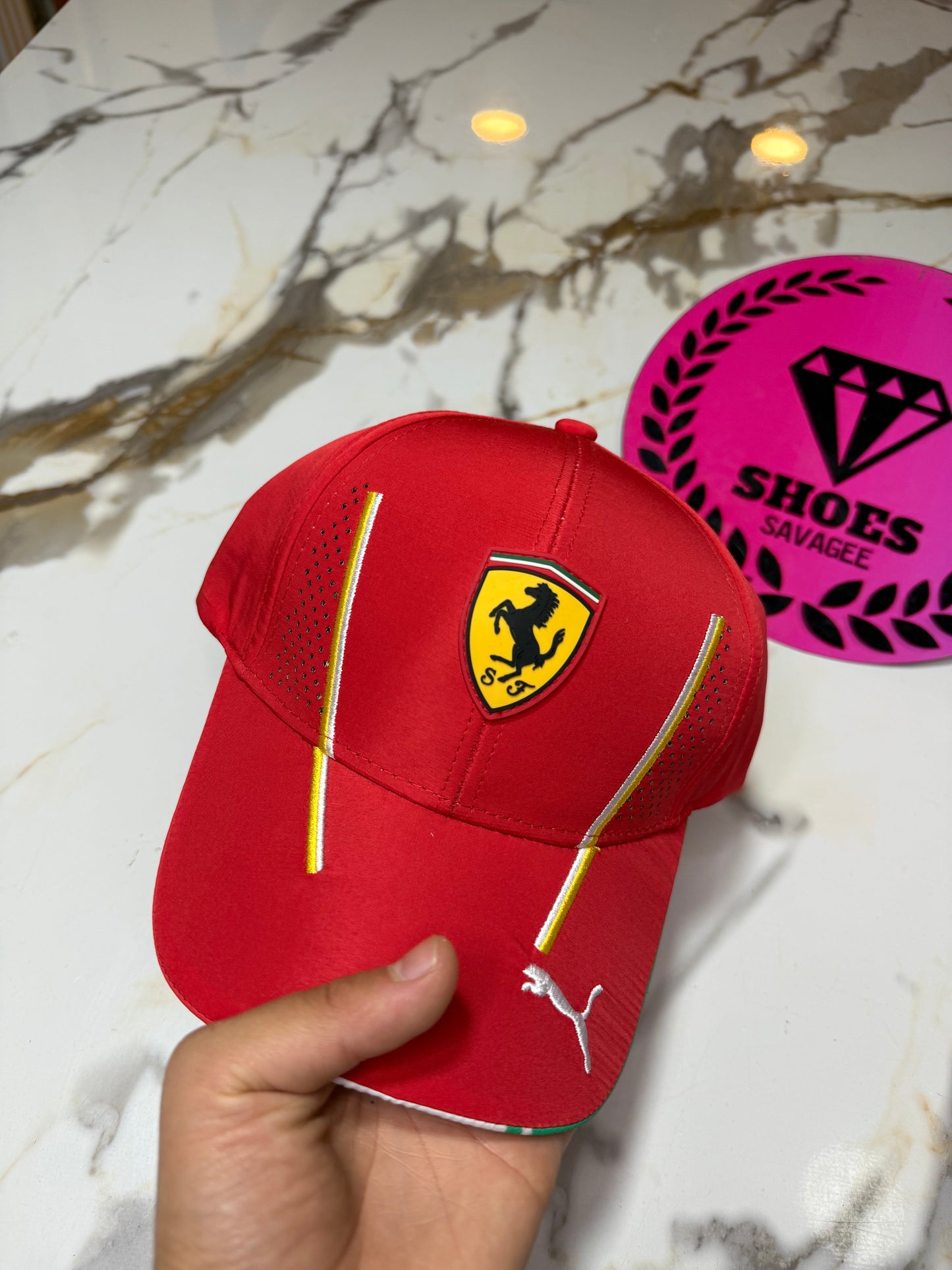 GORRO FERRARI