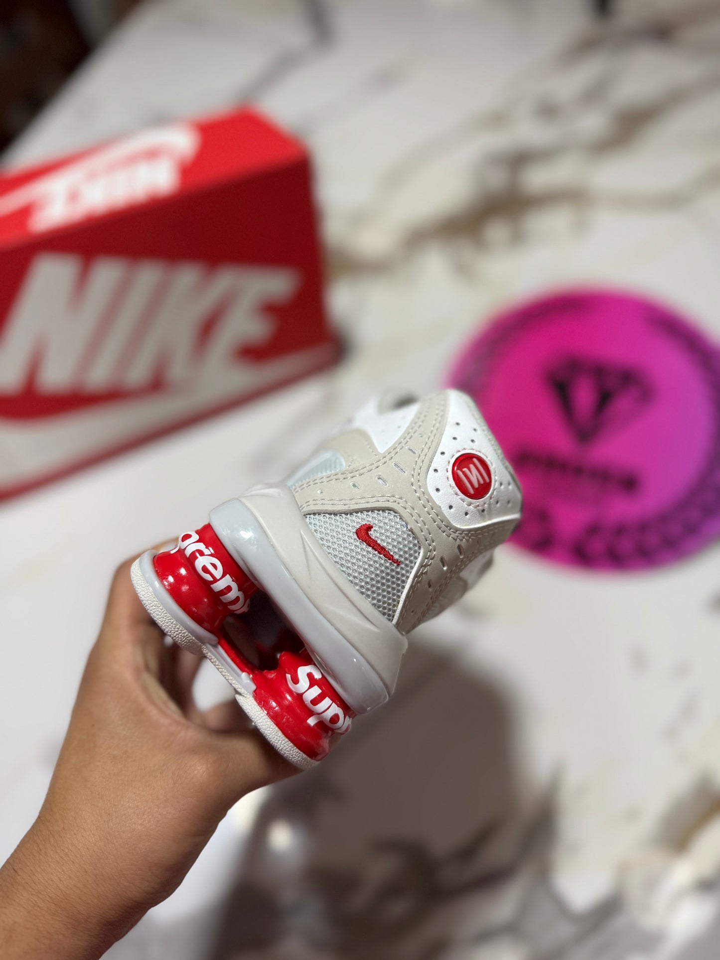 NIKE SHOX X SUPREME