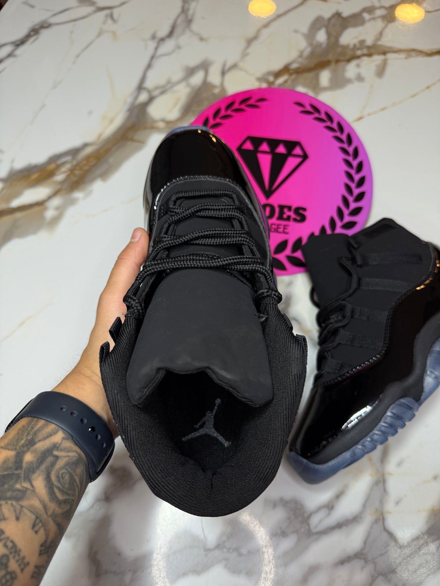 JORDAN RETRO 11