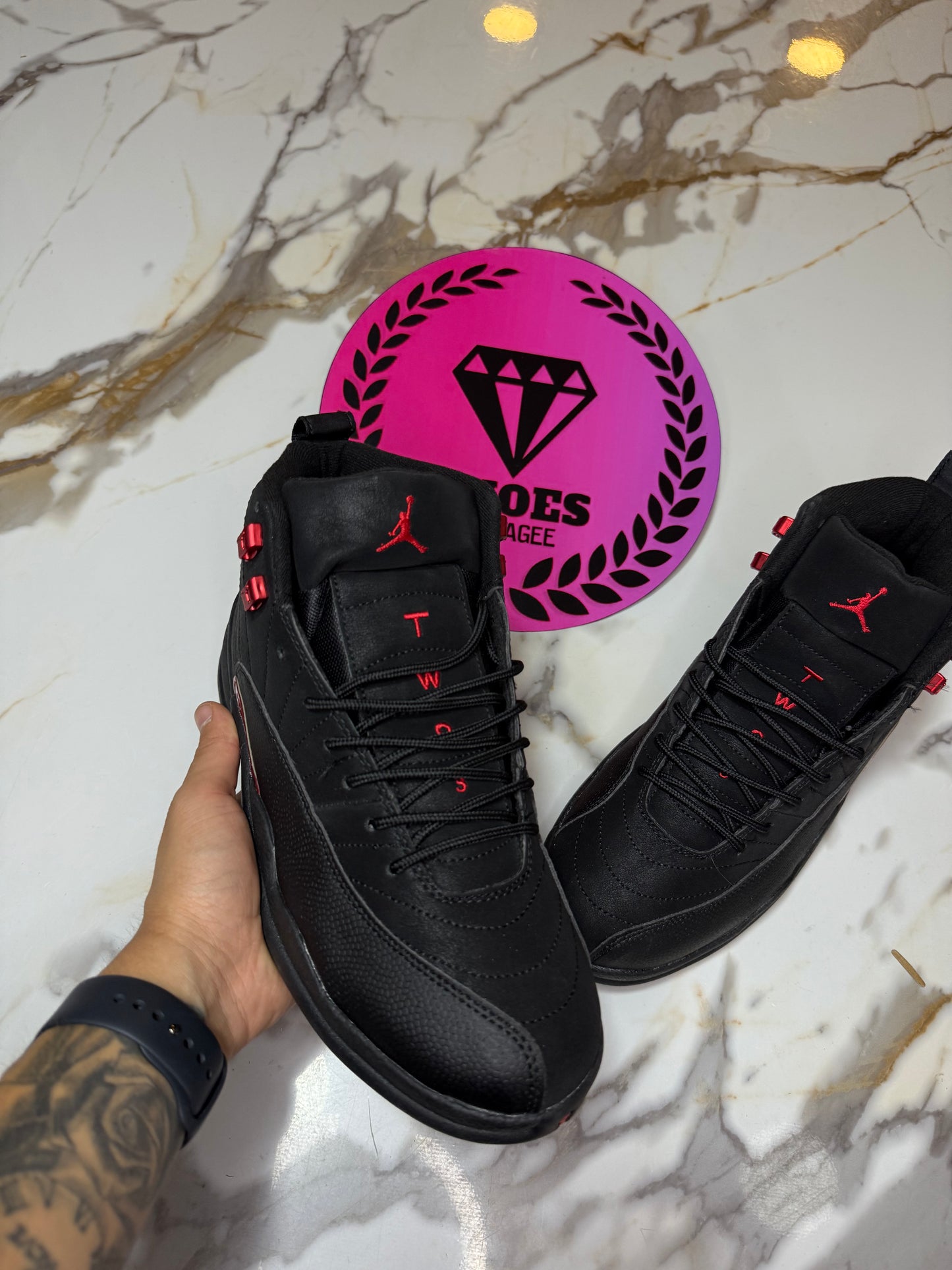 JORDAN RETRO 12