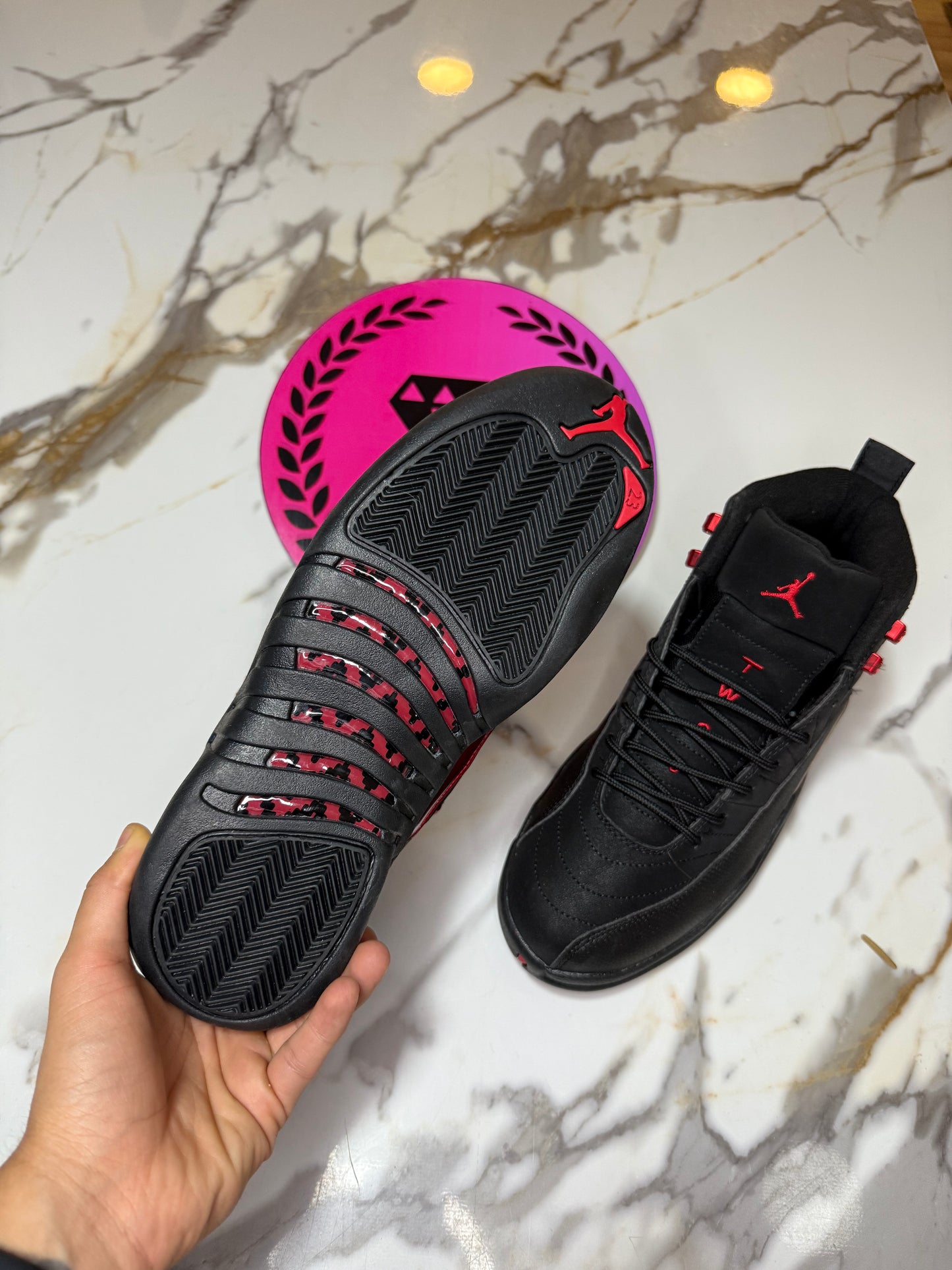 JORDAN RETRO 12