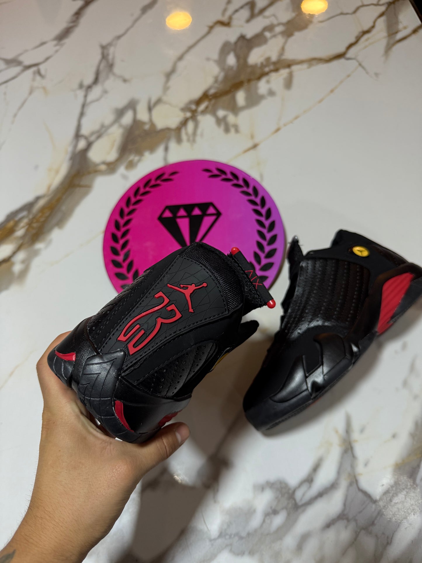 JORDAN RETRO 14