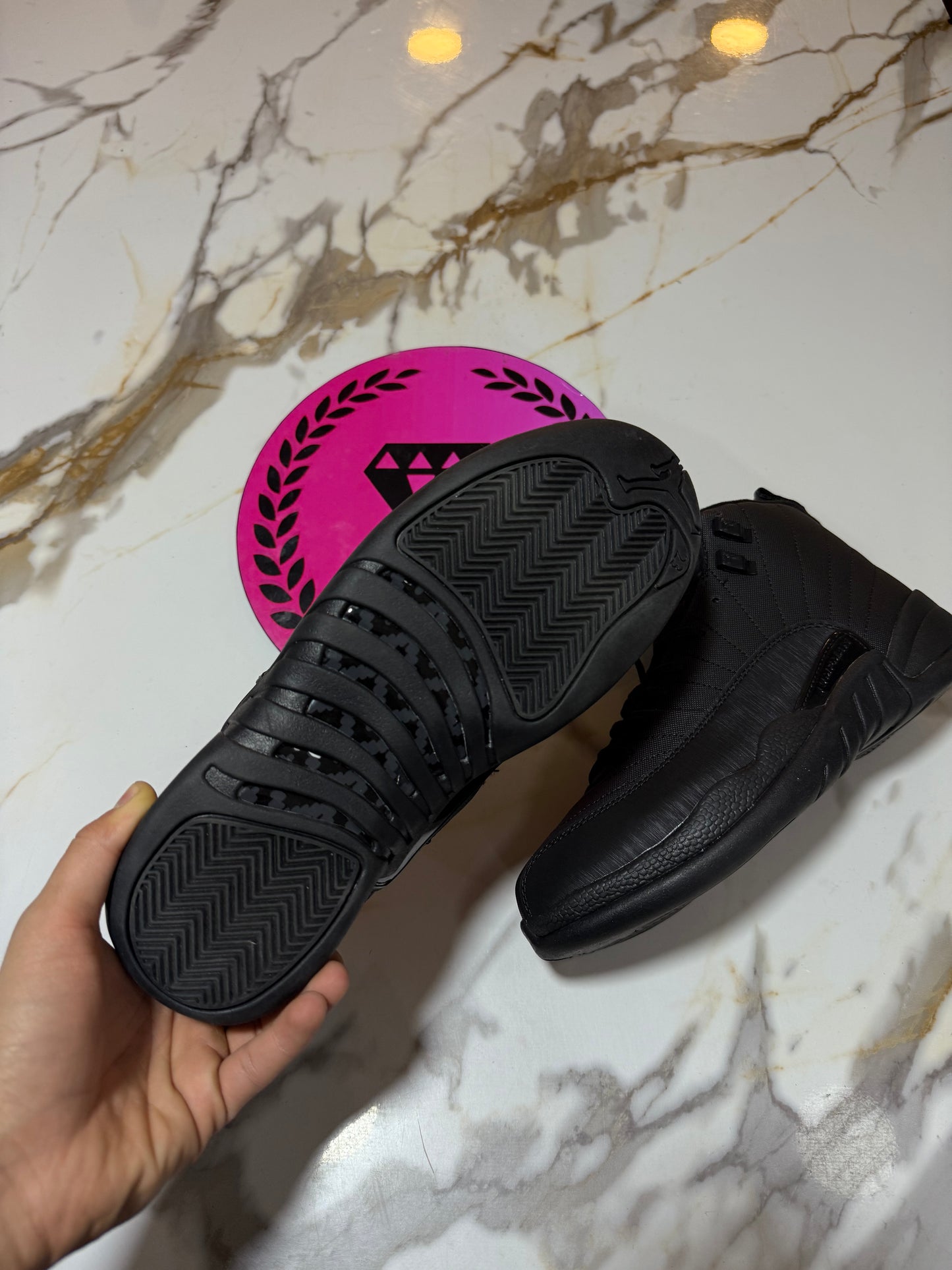 JORDAN RETRO 12