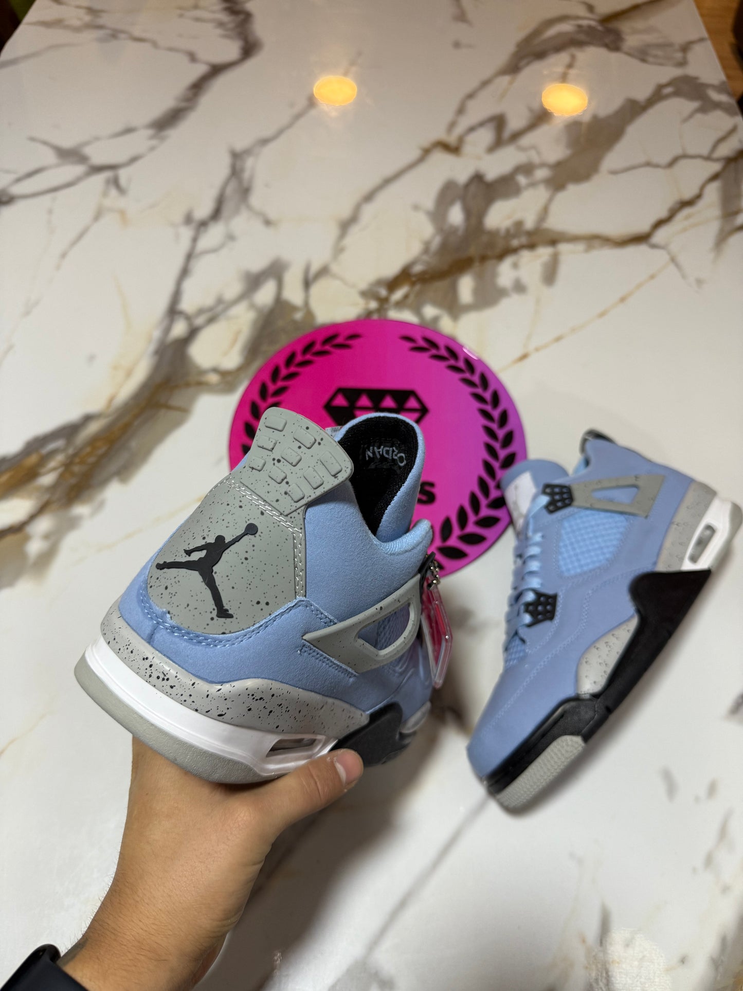 JORDAN RETRO 4