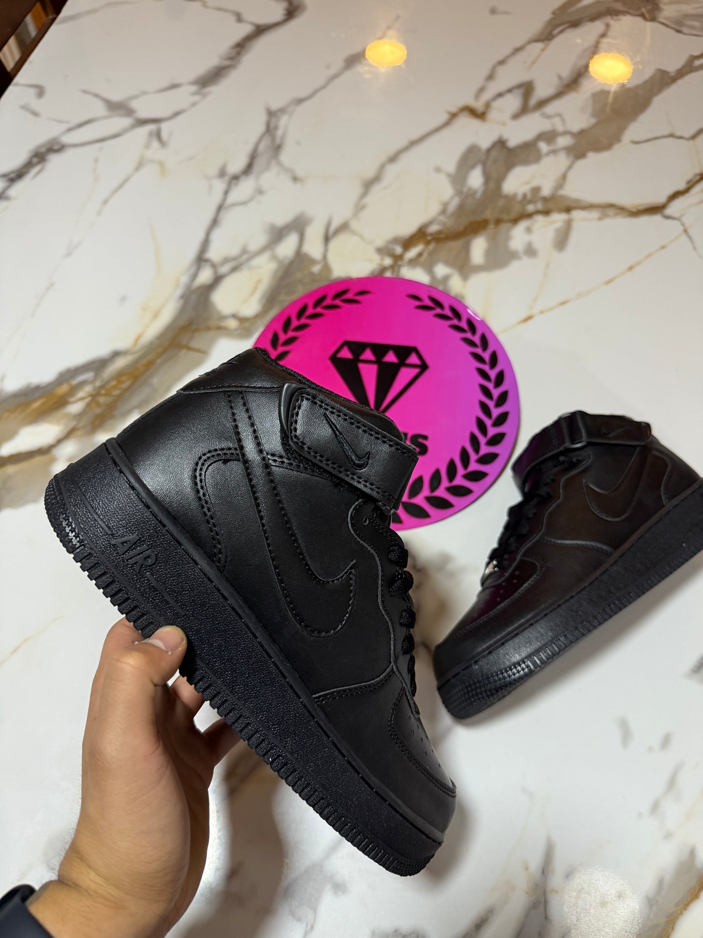 NIKE AIR FORCE ONE HIGH