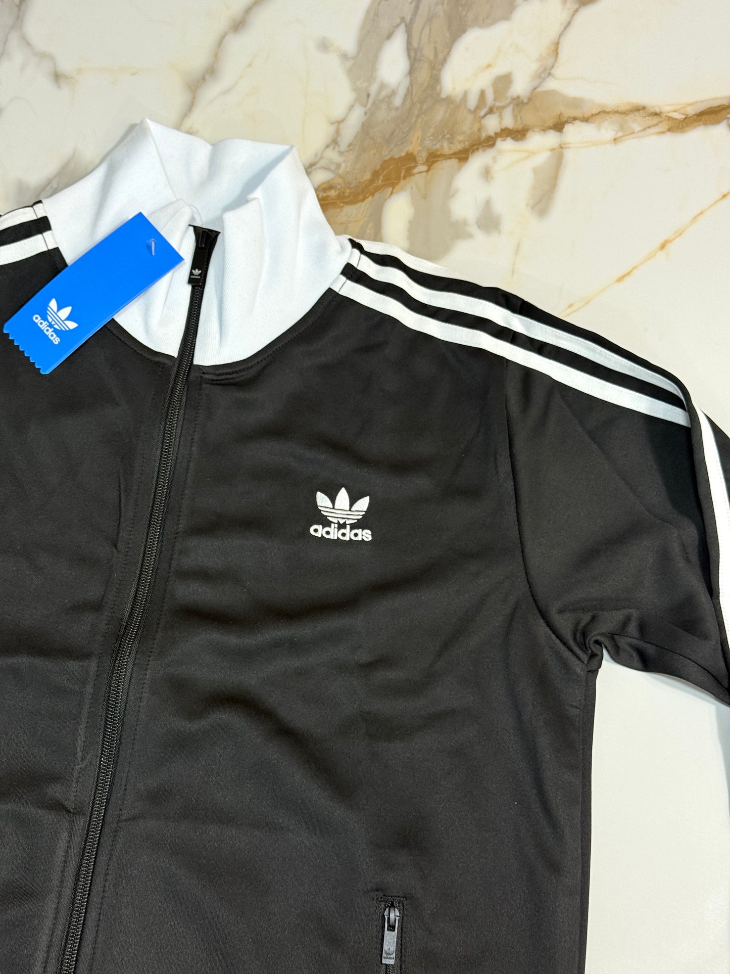BUZO ADIDAS