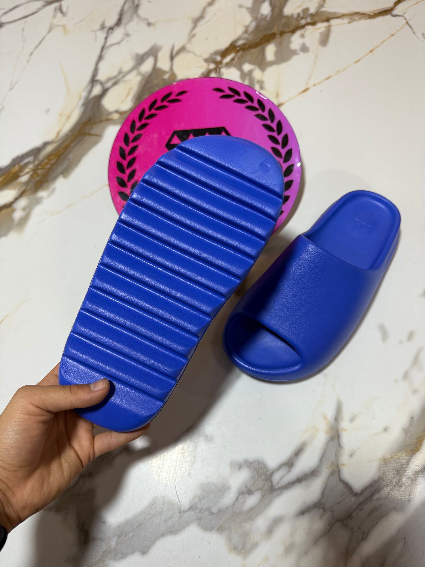ADIDAS YEEZY SLIDE