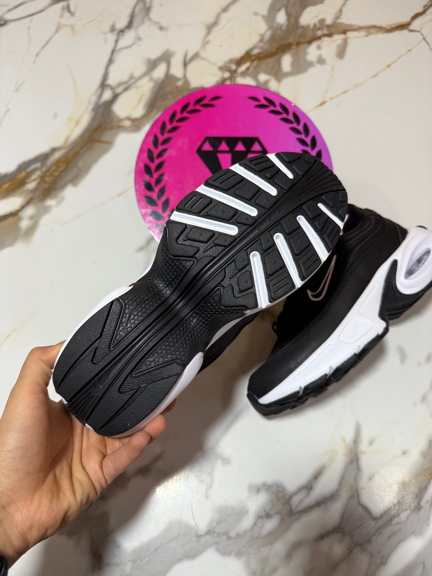 NIKE AIR MAX PULSE