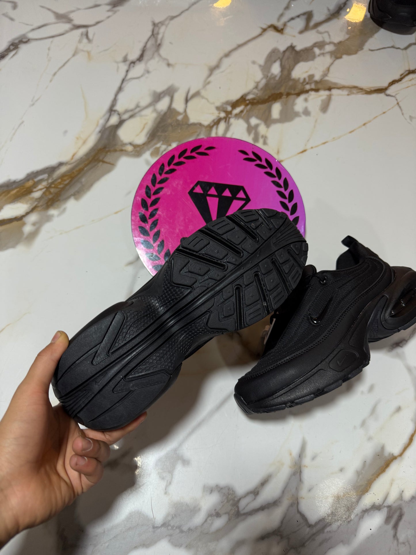 NIKE AIR MAX PULSE