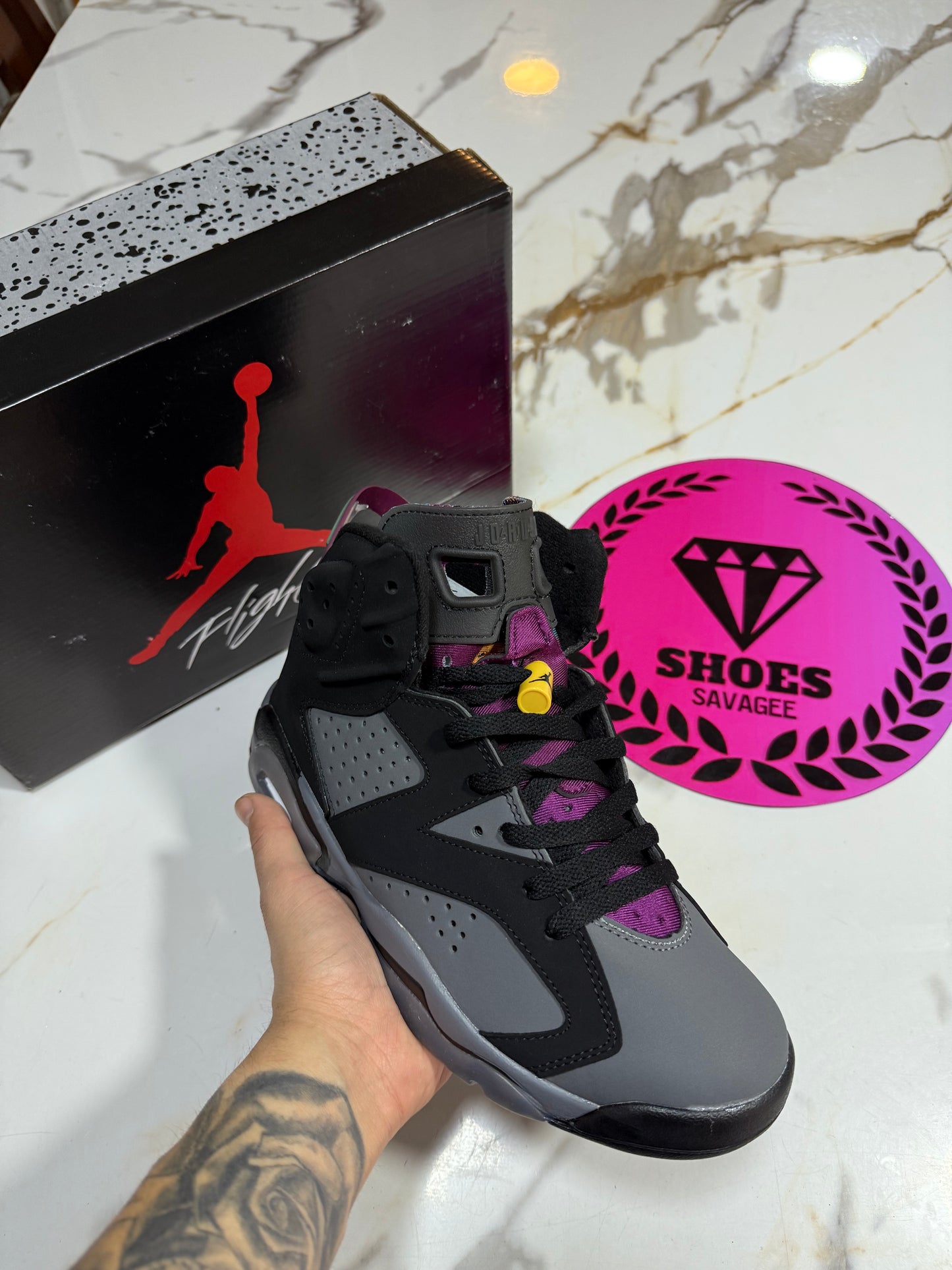 JORDAN RETRO 6
