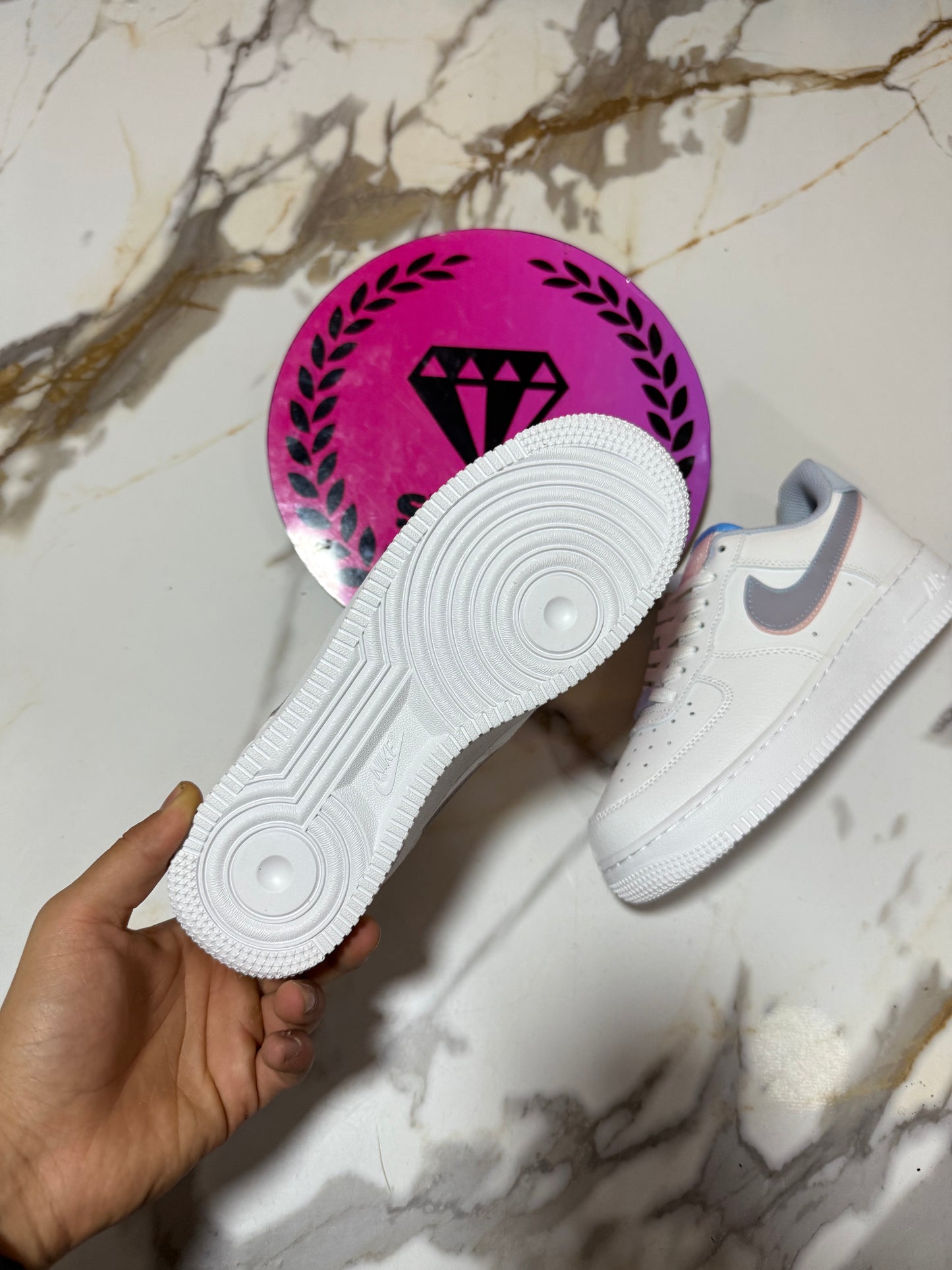 NIKE AIR FORCE ONE