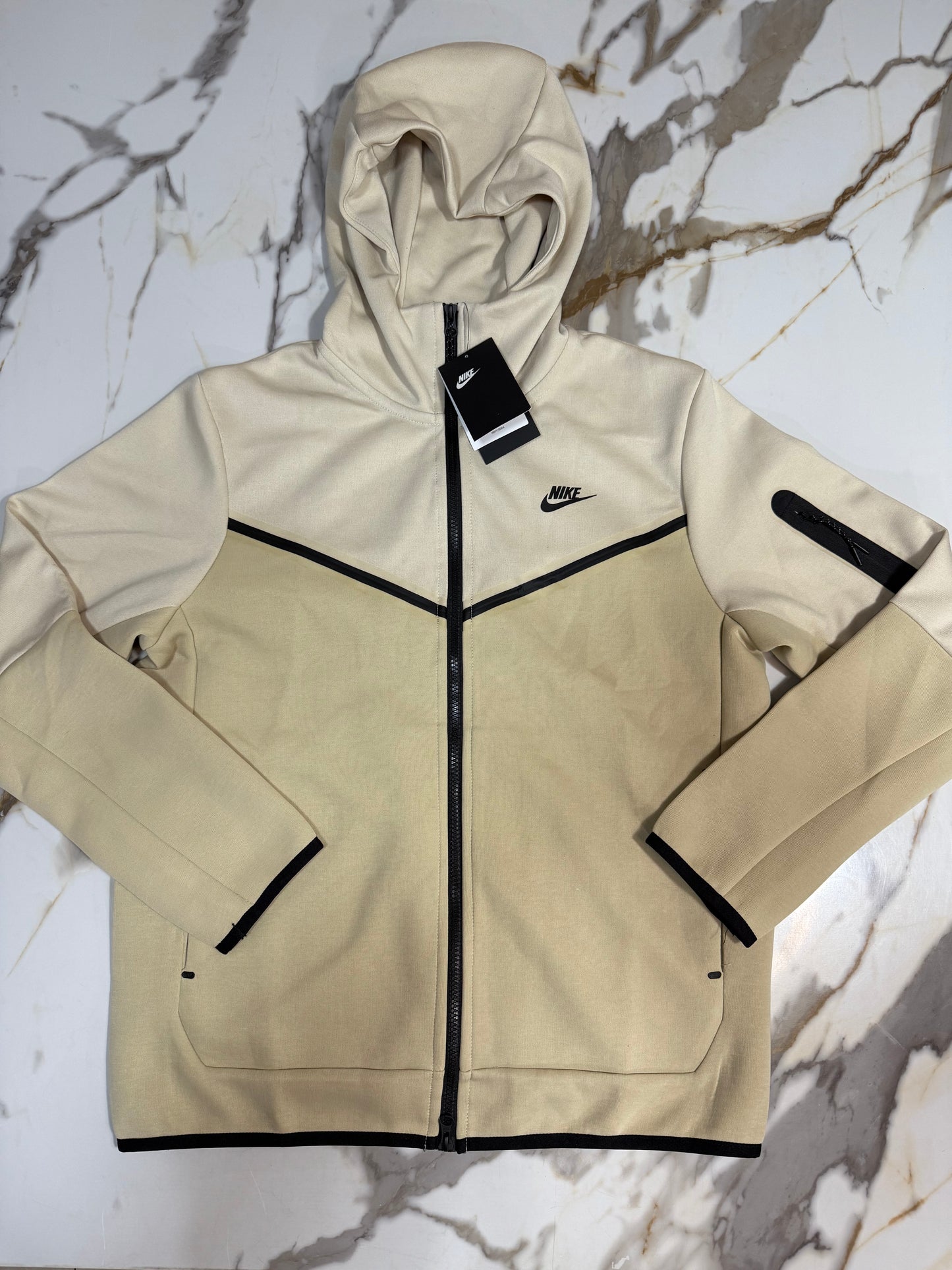 BUZO NIKE TECH