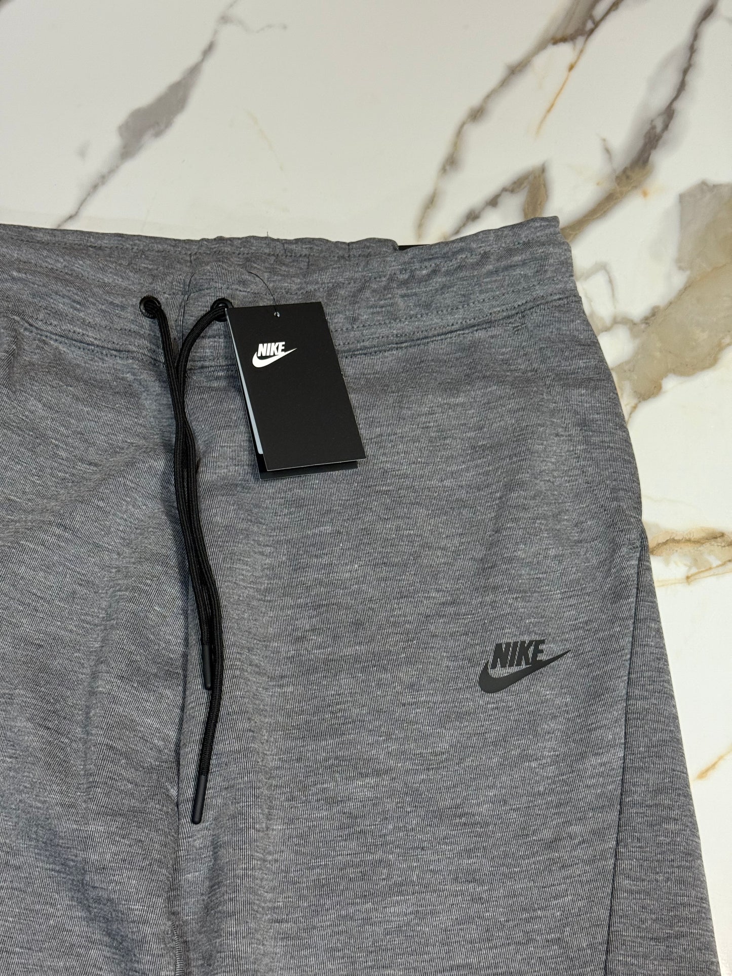 BUZO NIKE TECH