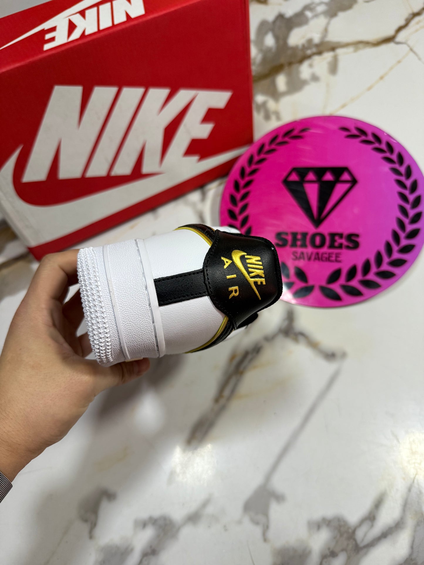 NIKE AIR FORCE ONE