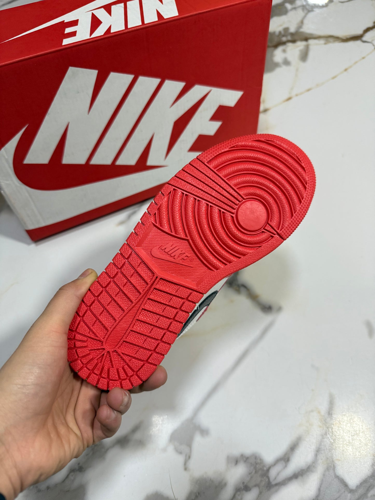 JORDAN RETRO 1 HIGH