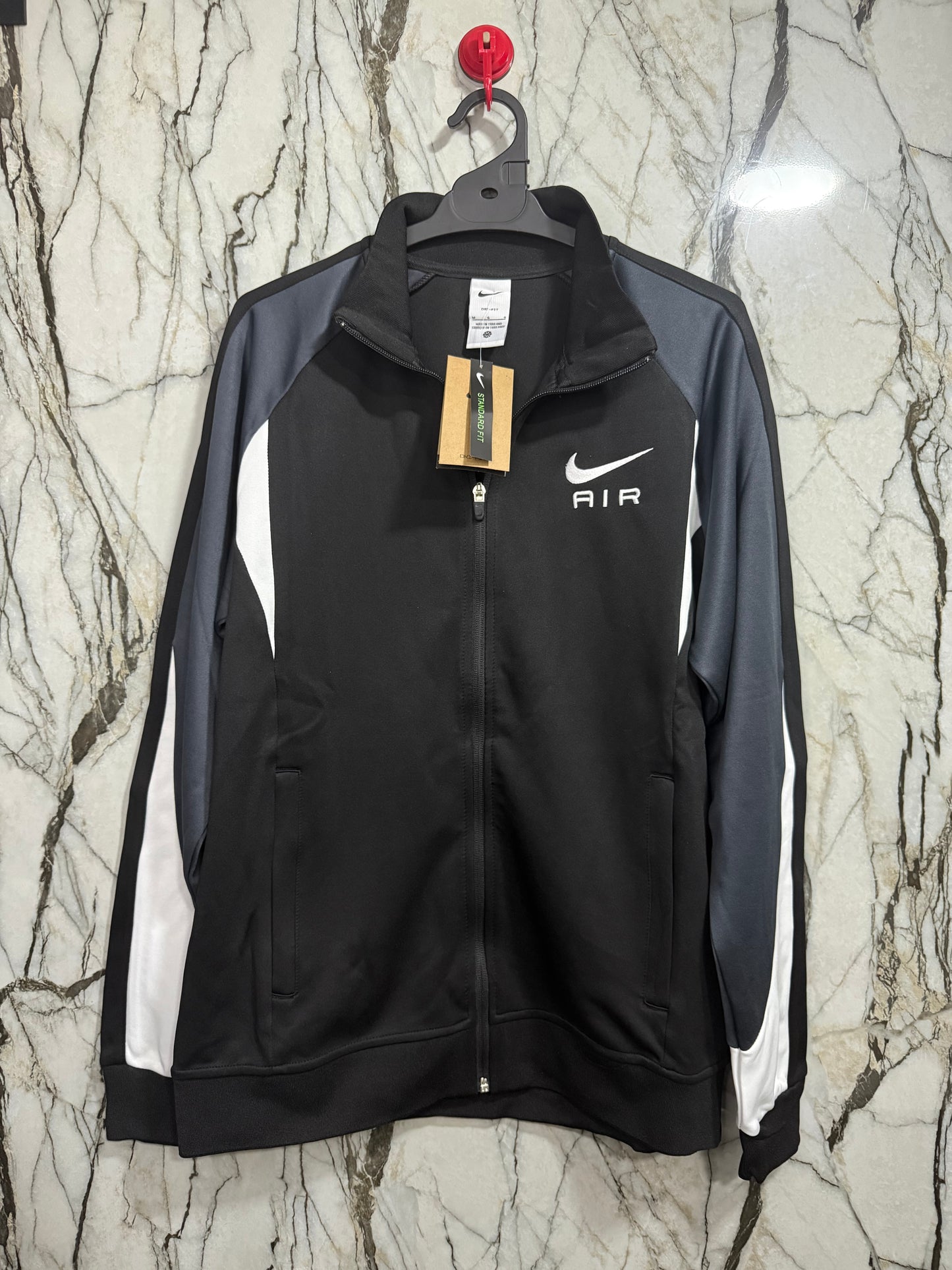 BUZO NIKE