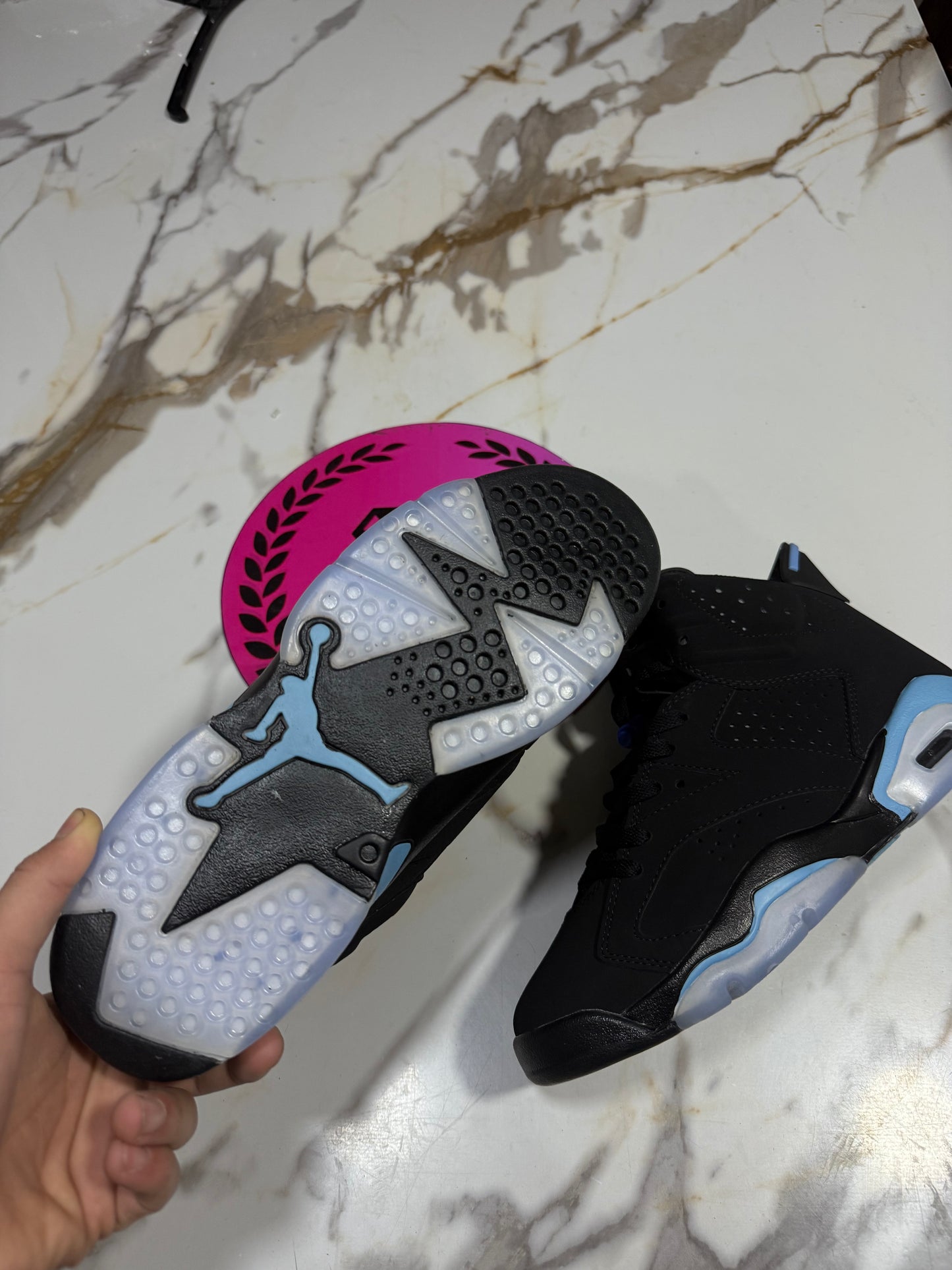 JORDAN RETRO 6