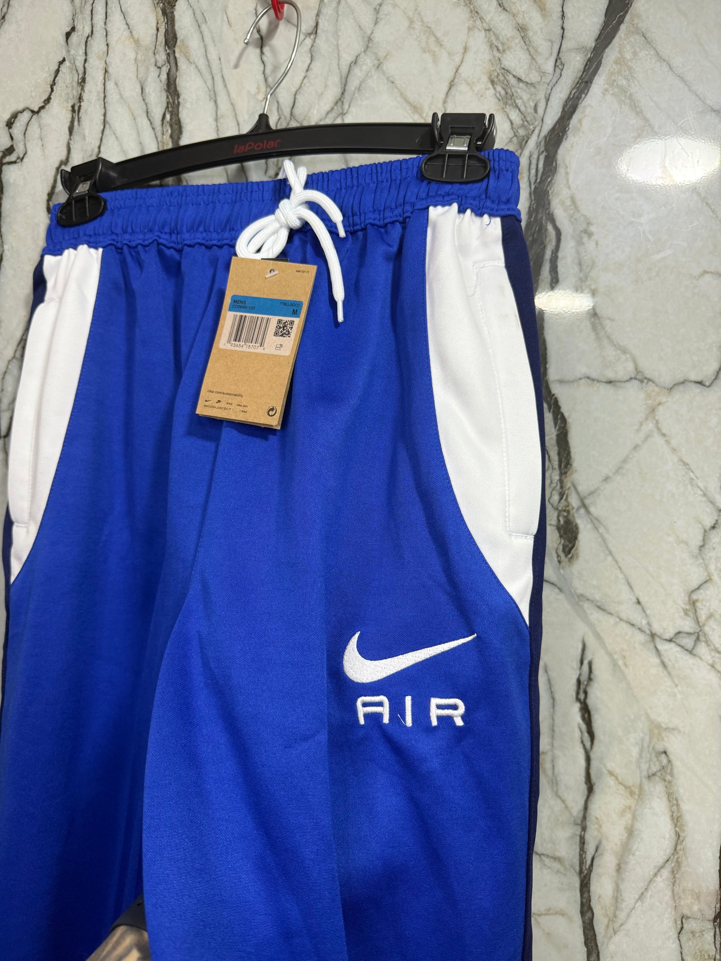 BUZO NIKE