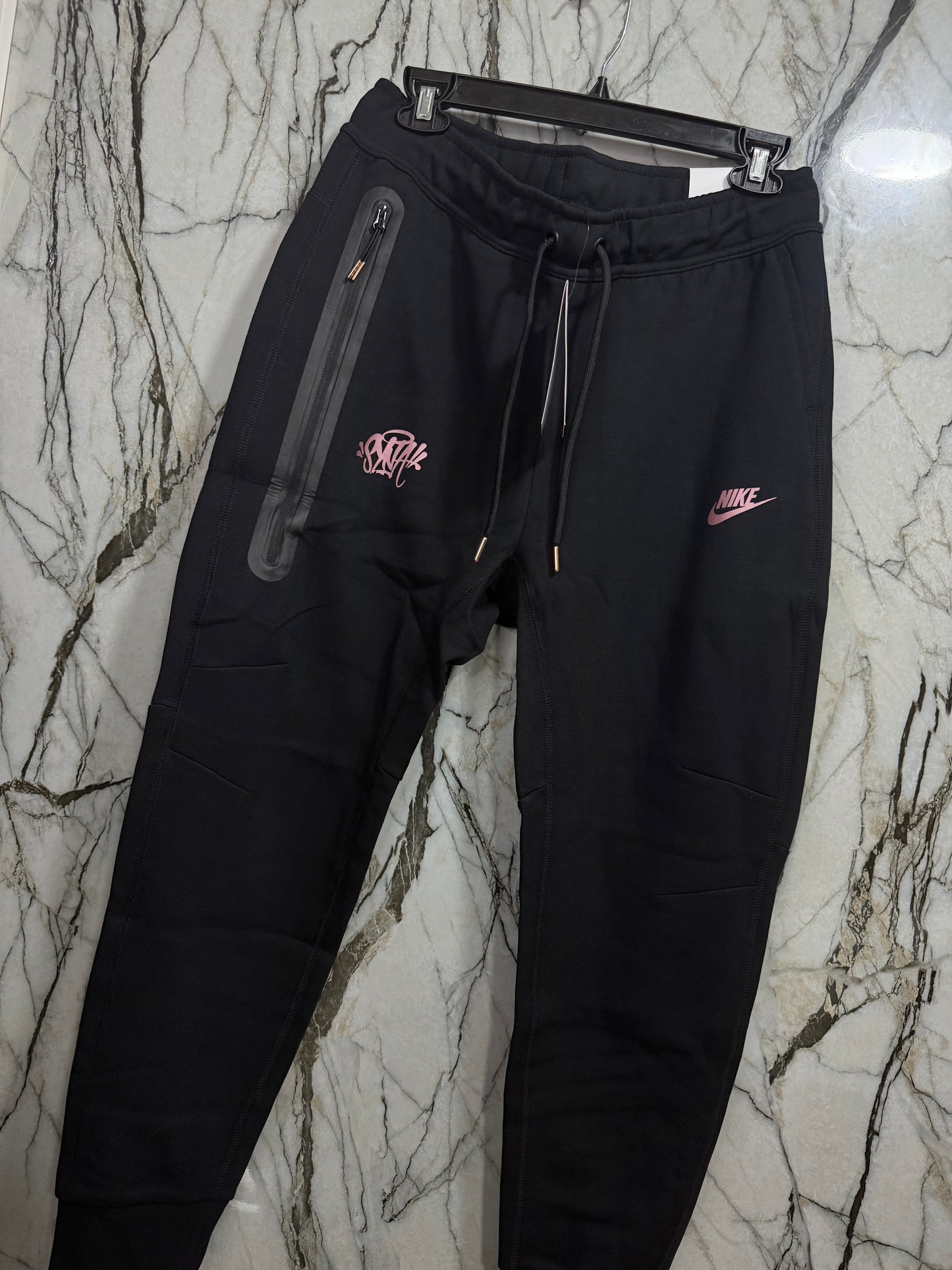 BUZO NIKE TECH X SYNA