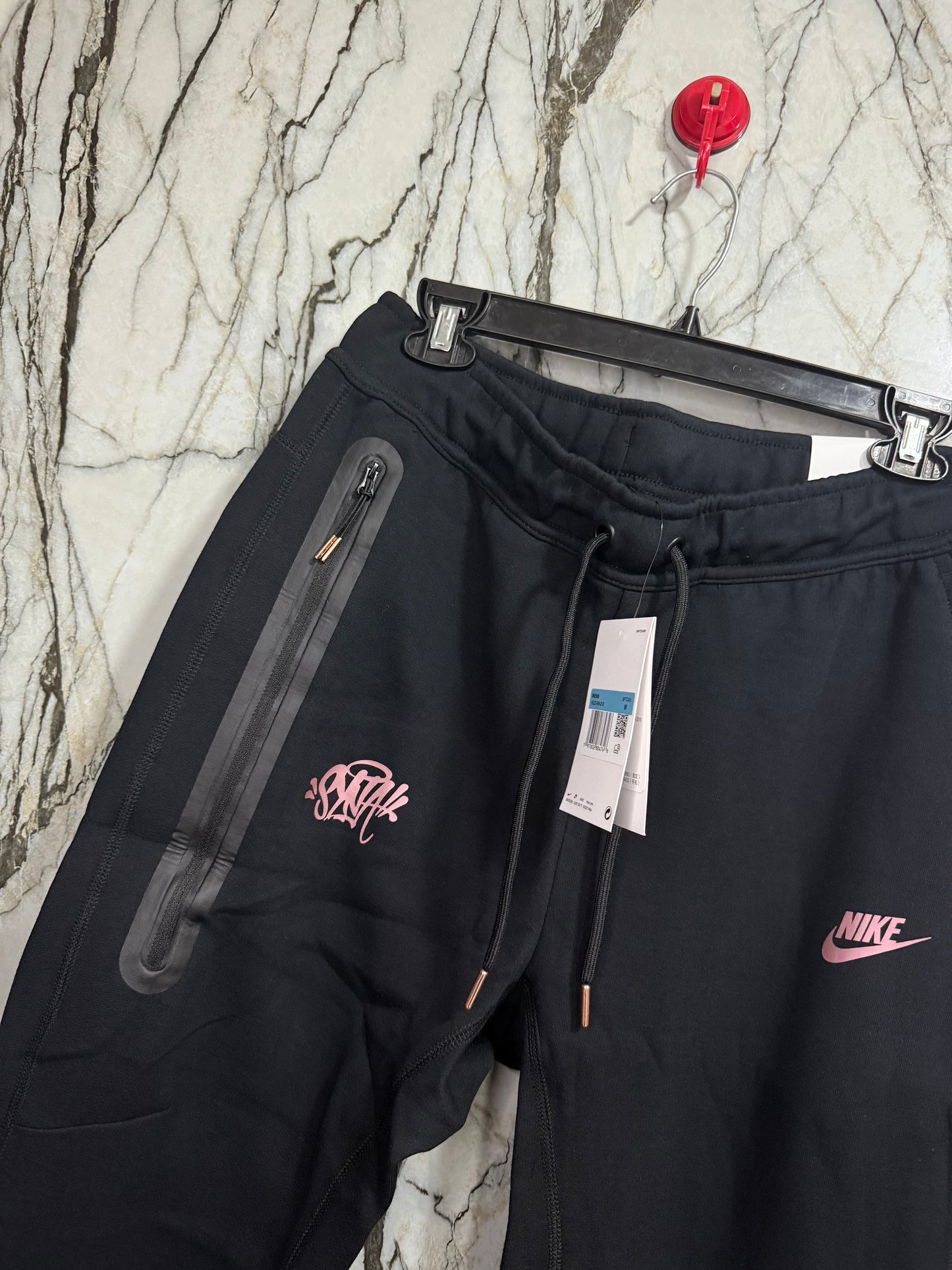 BUZO NIKE TECH X SYNA