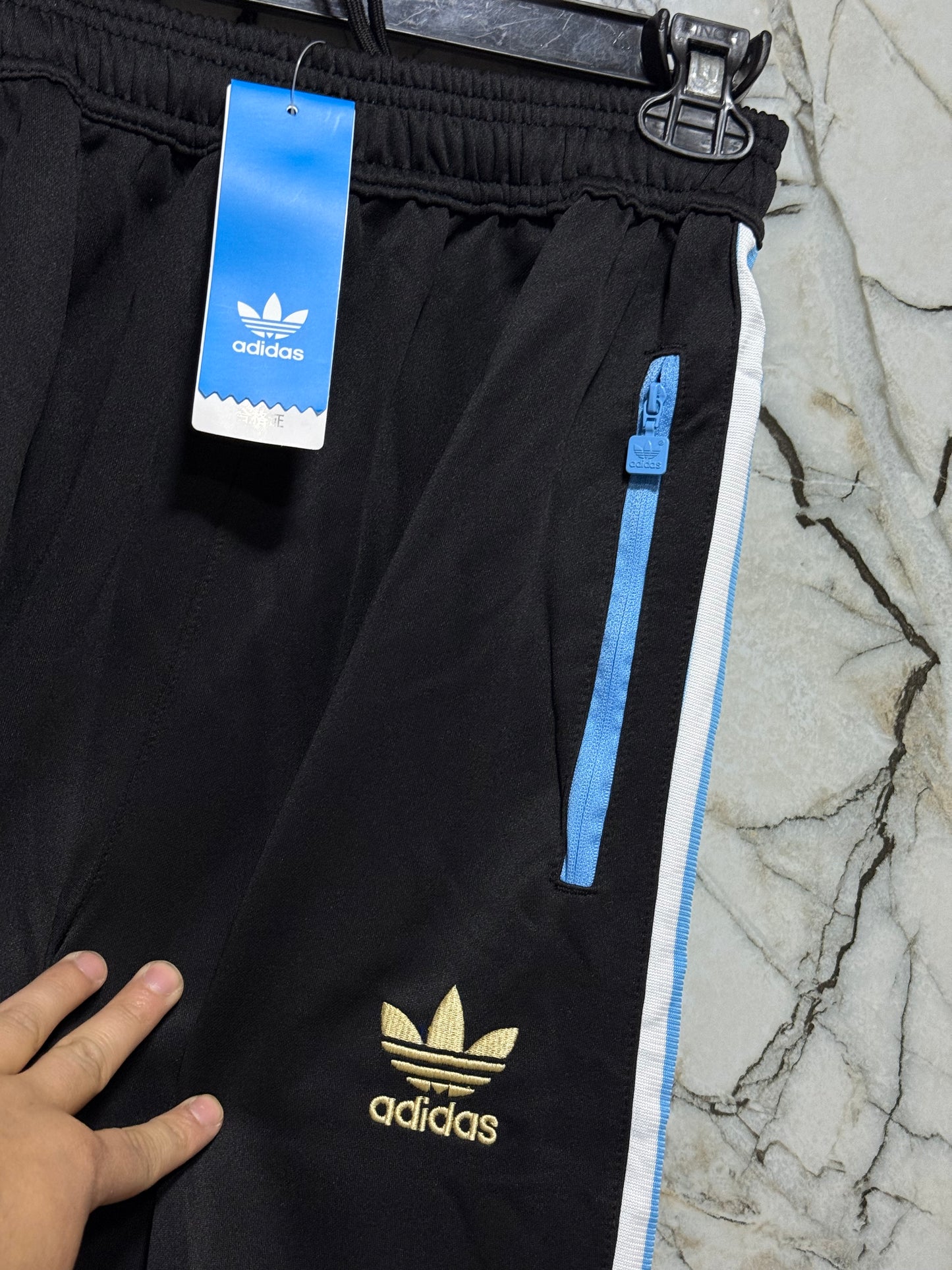 BUZO ADIDAS
