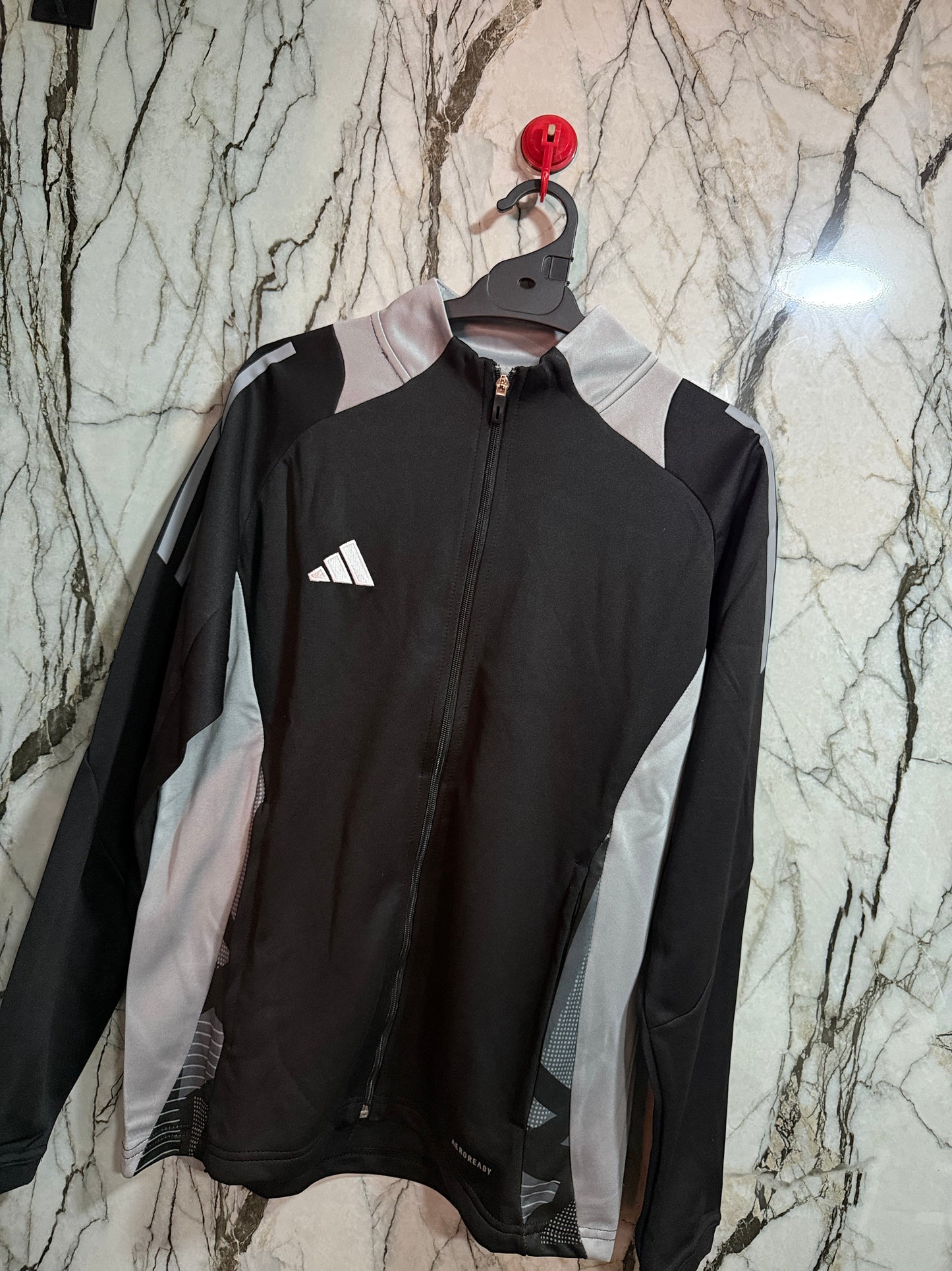 BUZO ADIDAS
