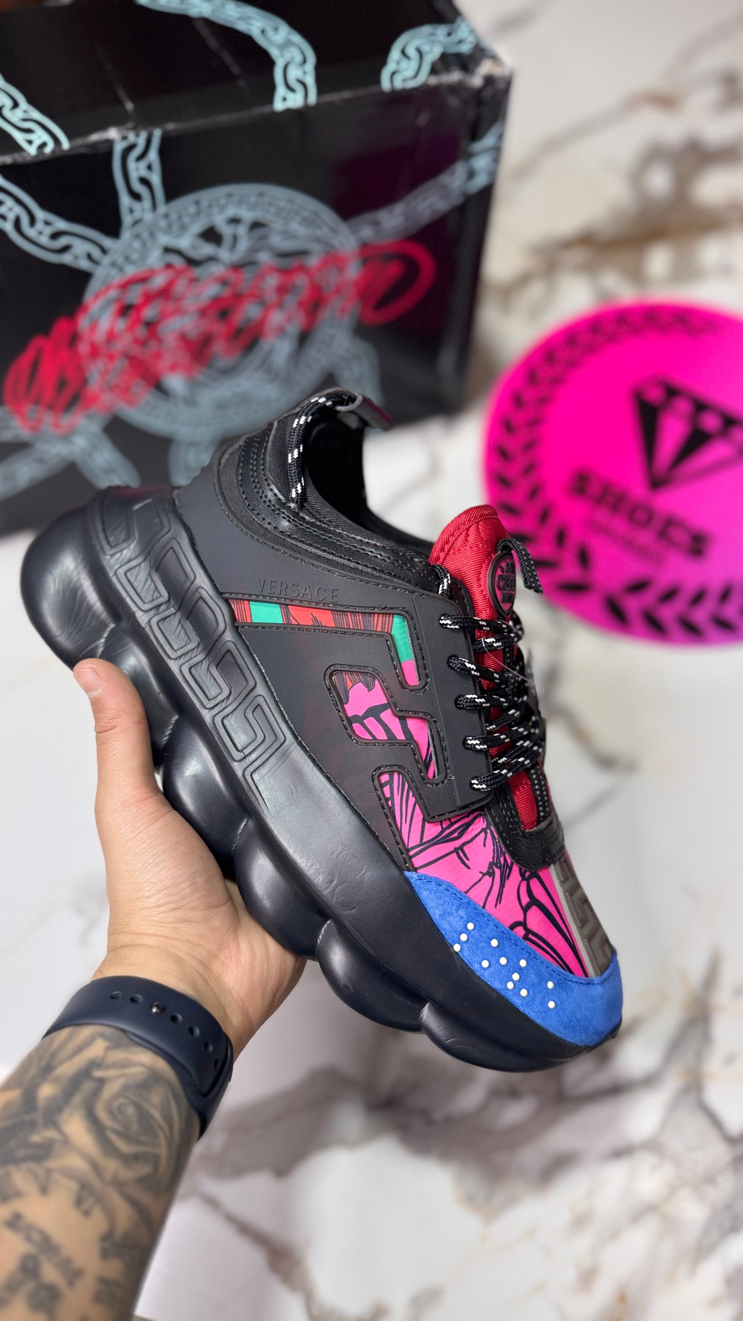 VERSACE