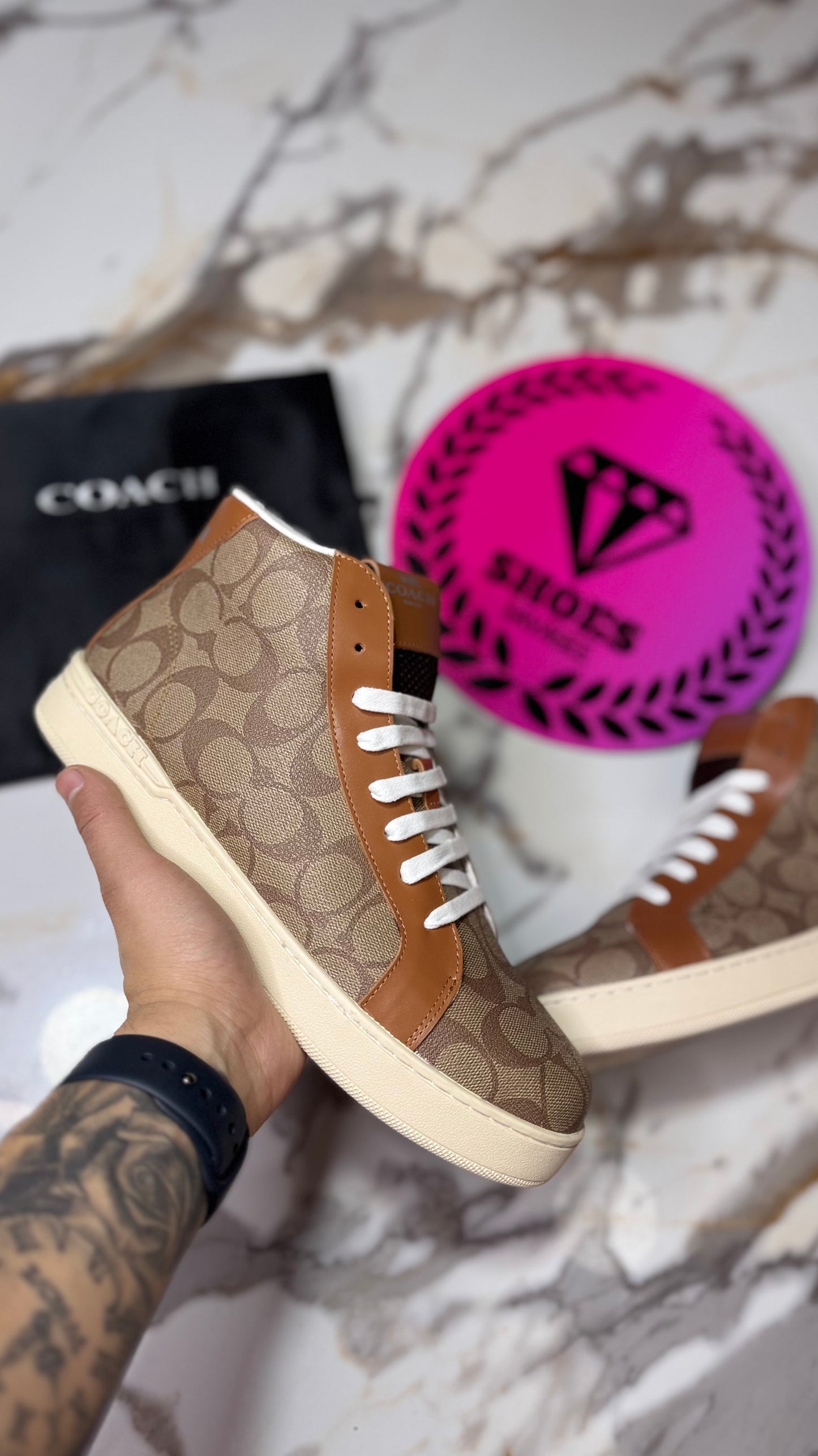 COACH