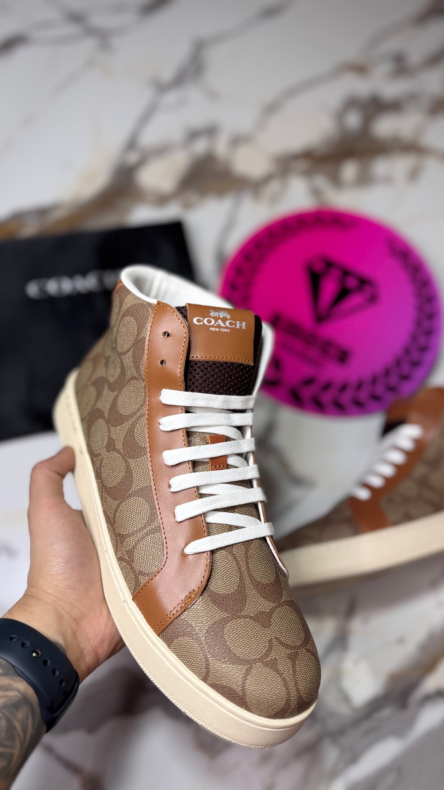 COACH