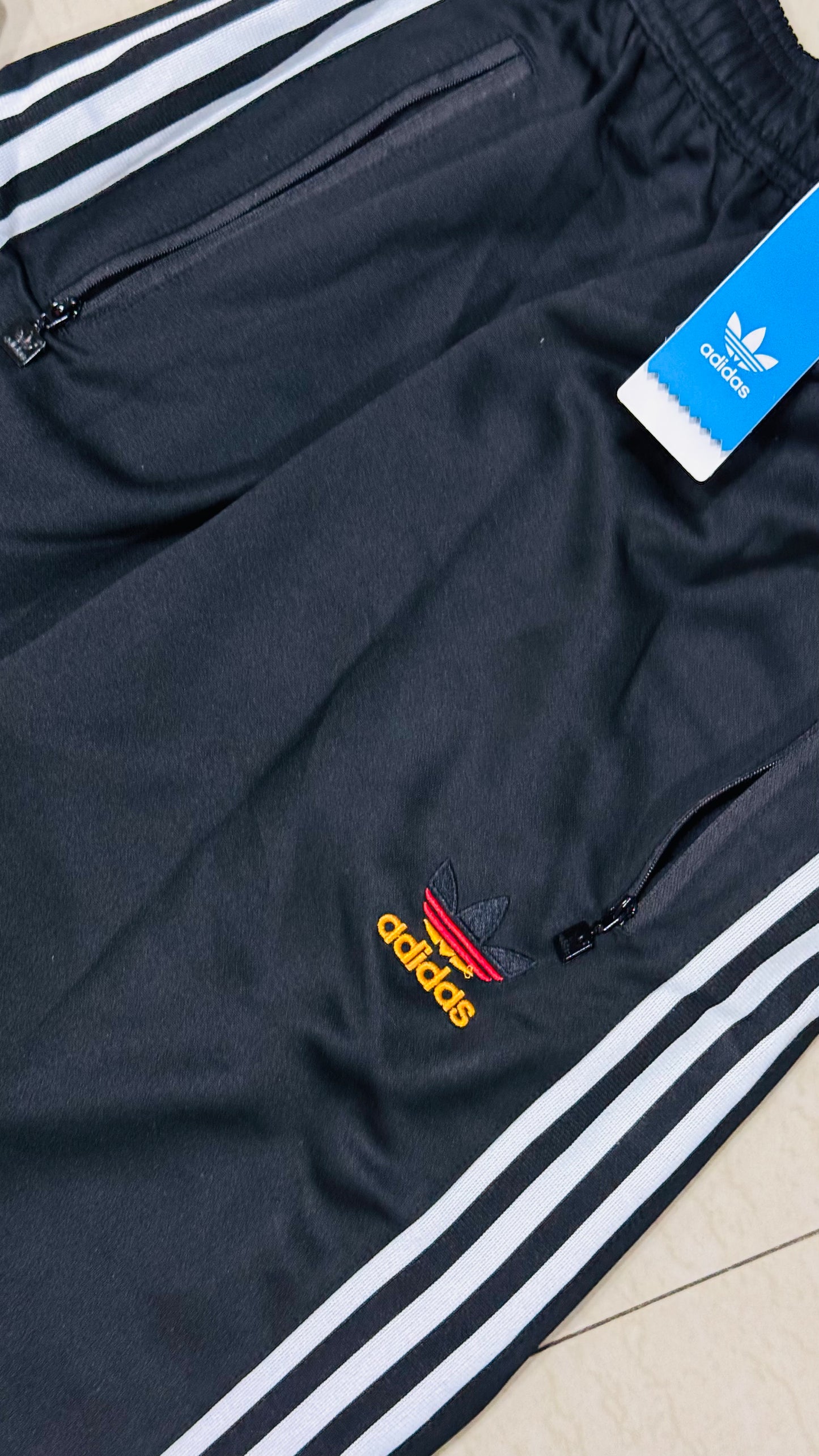 BUZO ADIDAS