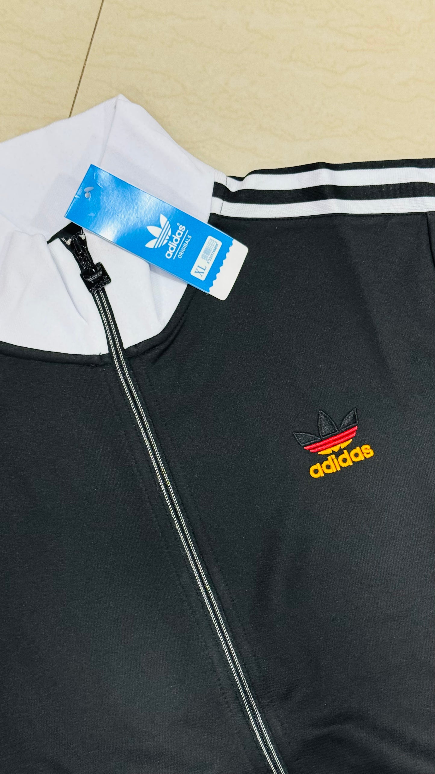 BUZO ADIDAS