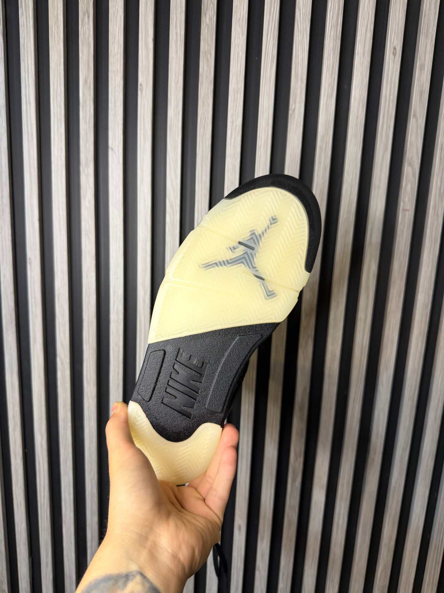 JORDAN RETRO 5 PARIS
