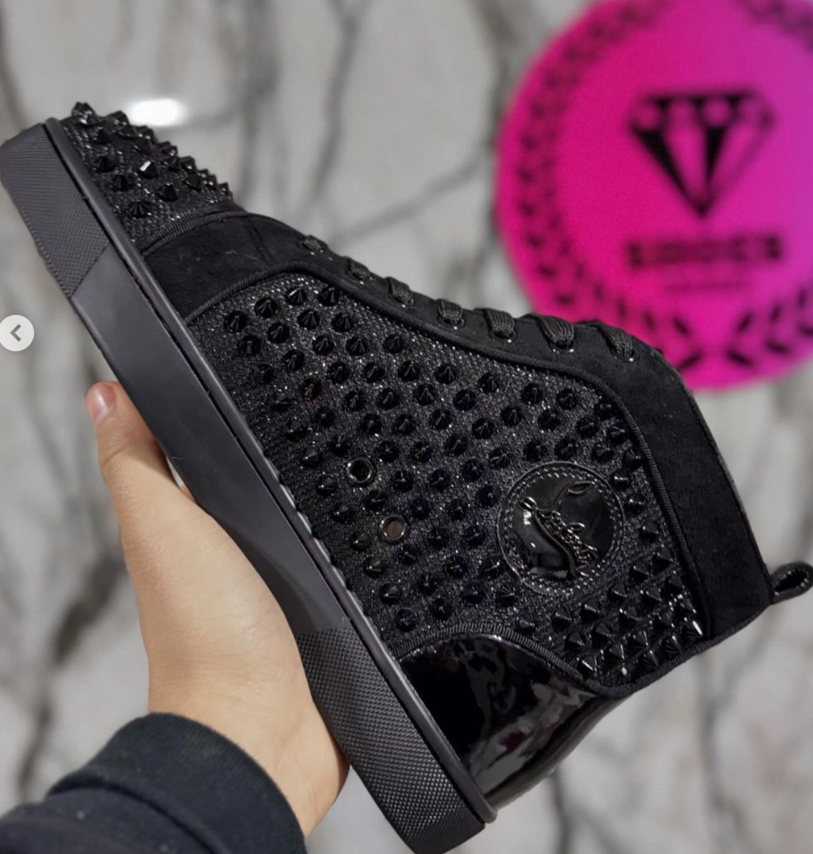 CHRISTIAN LOUBOUTIN