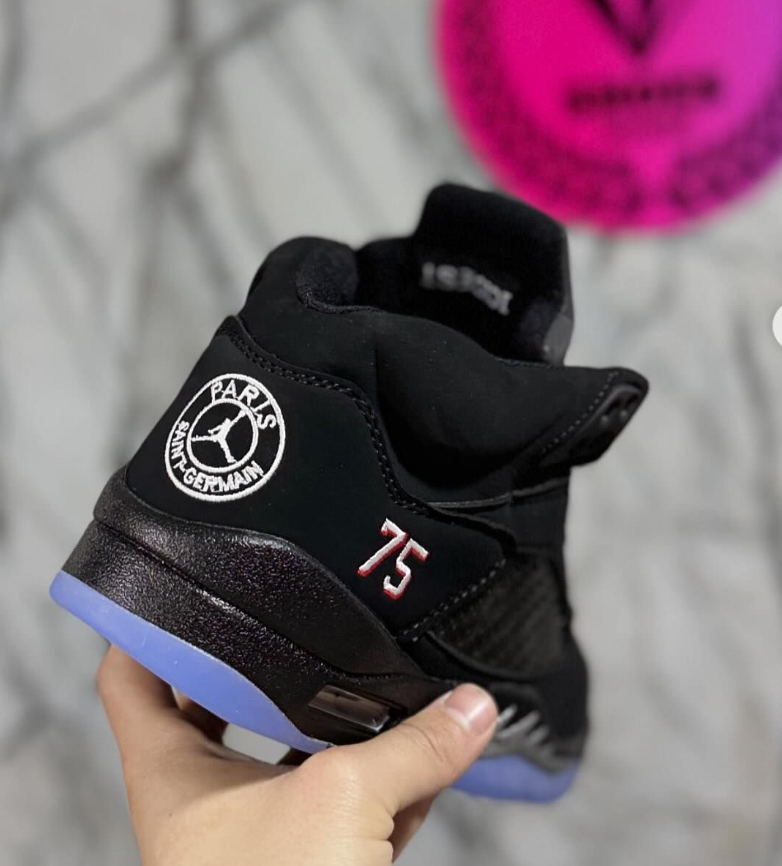 JORDAN RETRO 5
