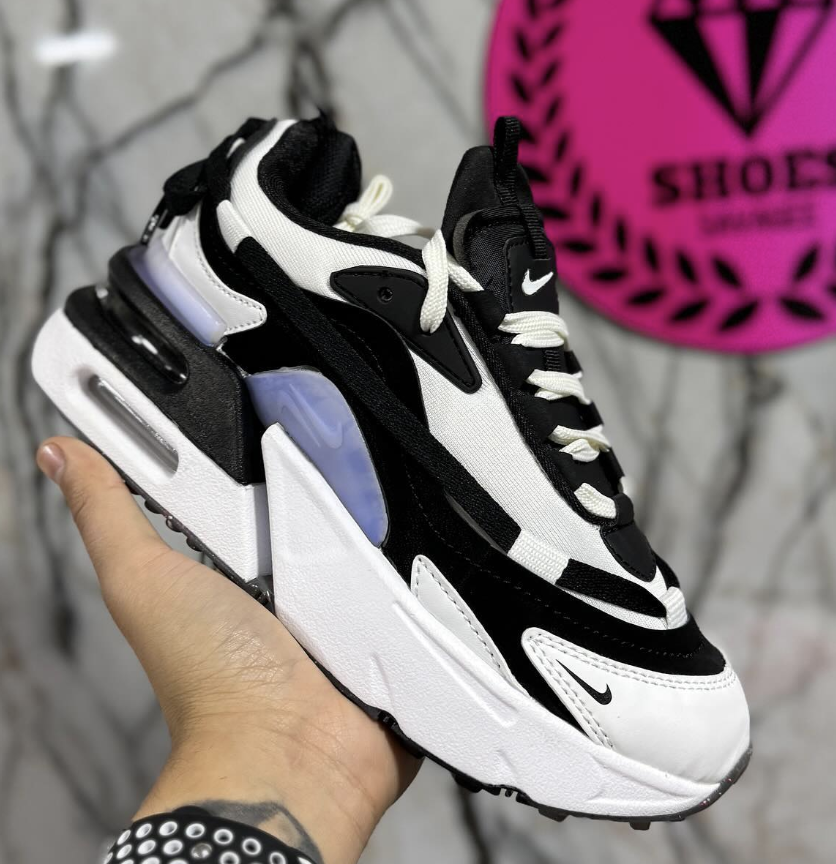 NIKE FURYOSA