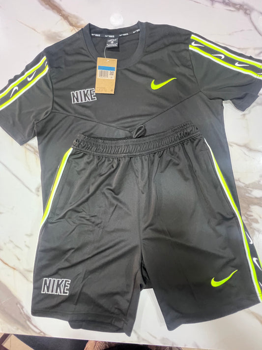 CONJUNTO NIKE