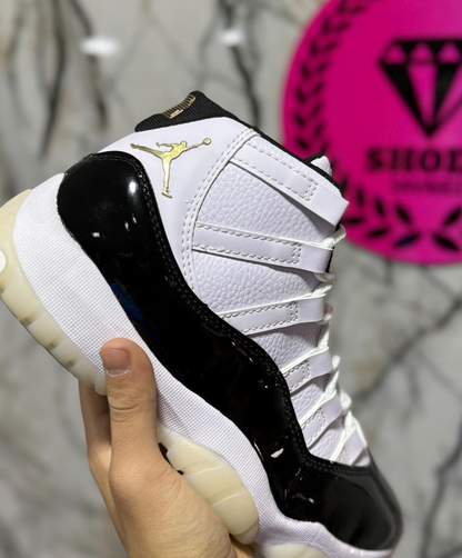 JORDAN RETRO 11