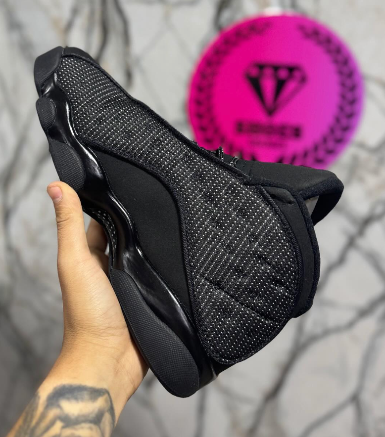 JORDAN RETRO 13